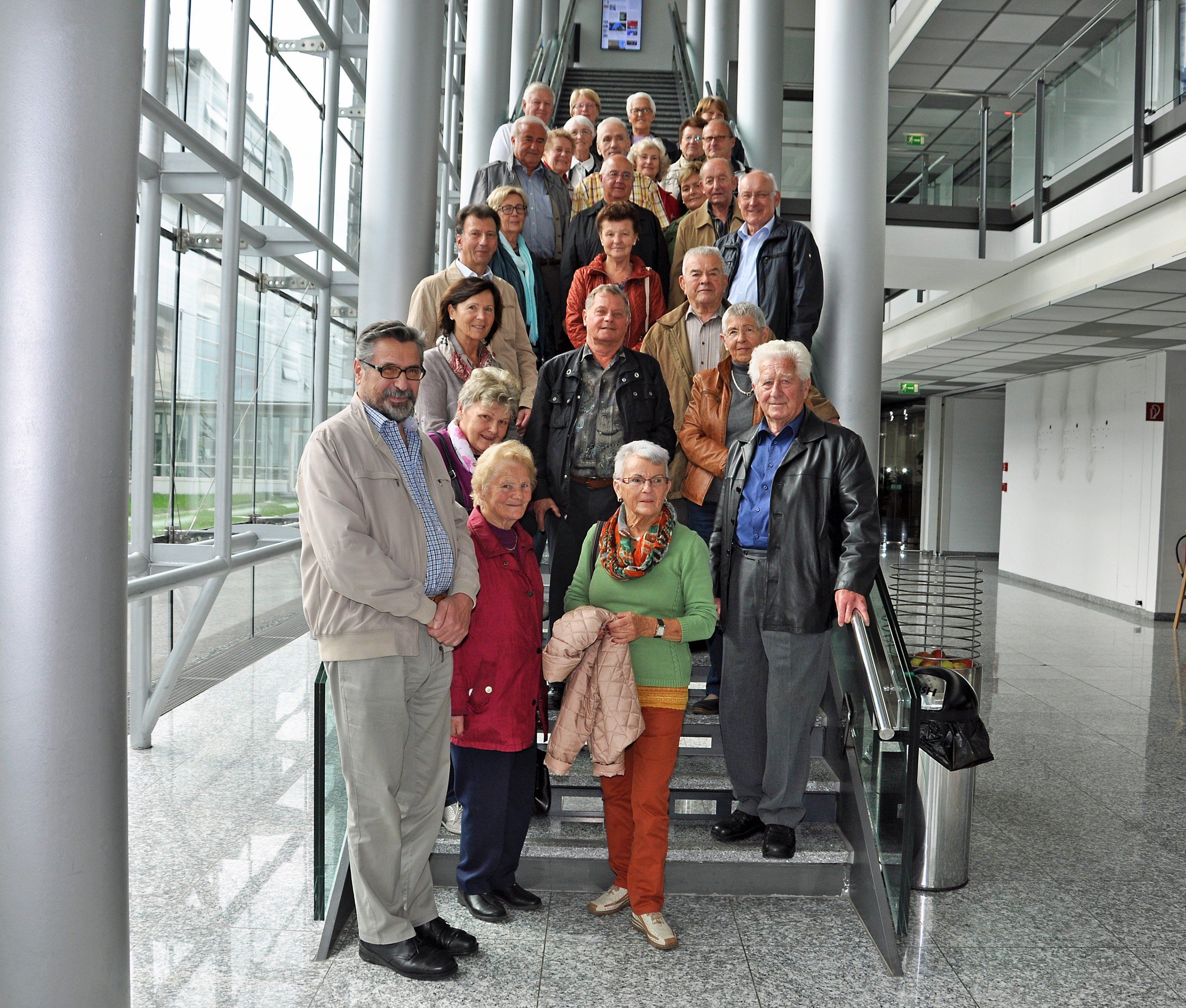 Die Senioren aus Ludesch besuchten Russmedia in Schwarzach. Die Senioren aus Ludesch besuchten Russmedia in Schwarzach.
