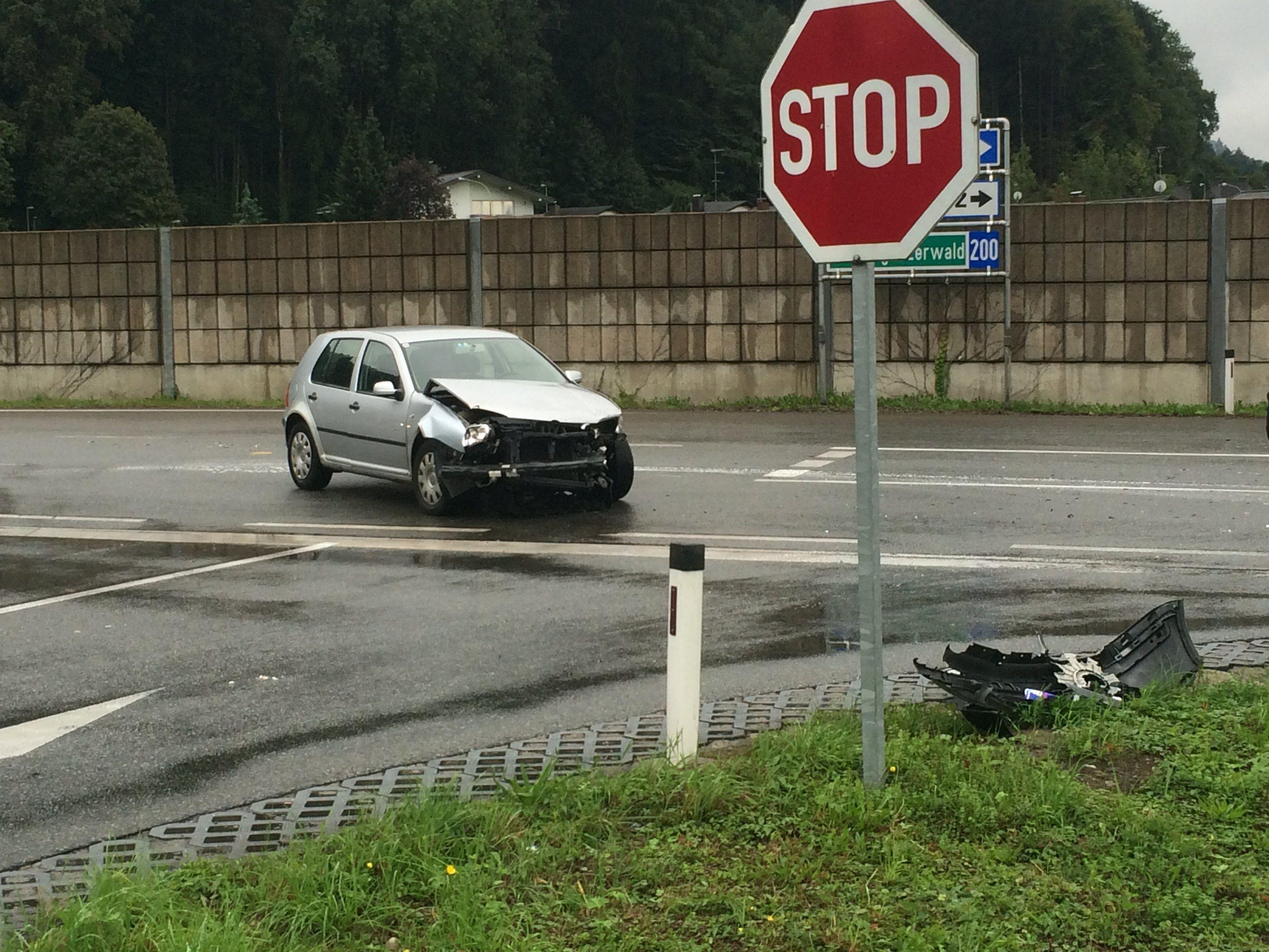 Der Unfall passierte an der Kreuzung für dem Achraintunnel in Schwarzach.