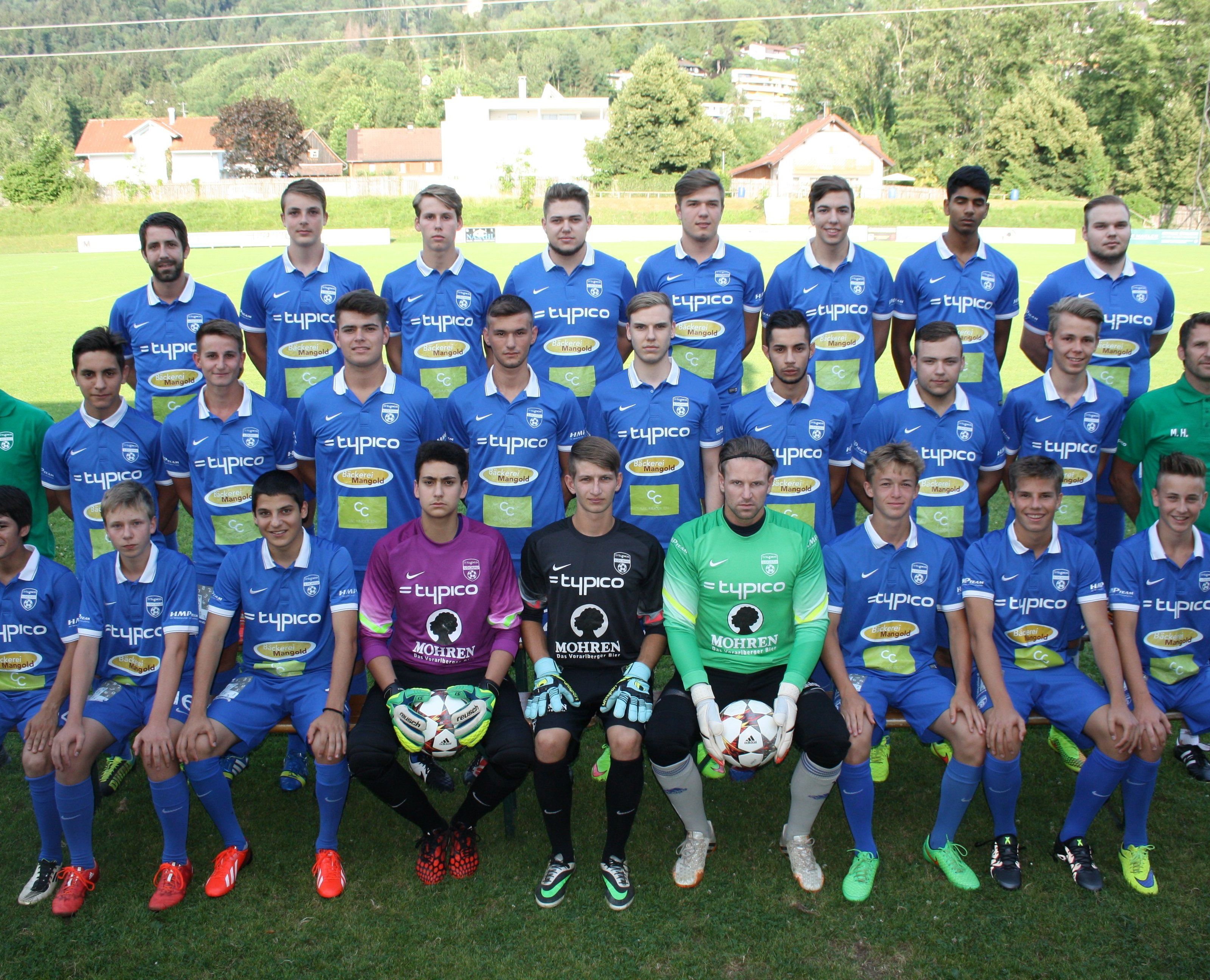 Der Kader des erfolgreichen 1b-Teams des SV Typico Lochau für die Spielsaison 2015/16 – nach vier Runden Tabellenführer in der 3. Landesklasse Der Kader des erfolgreichen 1b-Teams des SV Typico Lochau für die Spielsaison 2015/16 – nach vier Runden Tabellenführer in der 3. Landesklasse