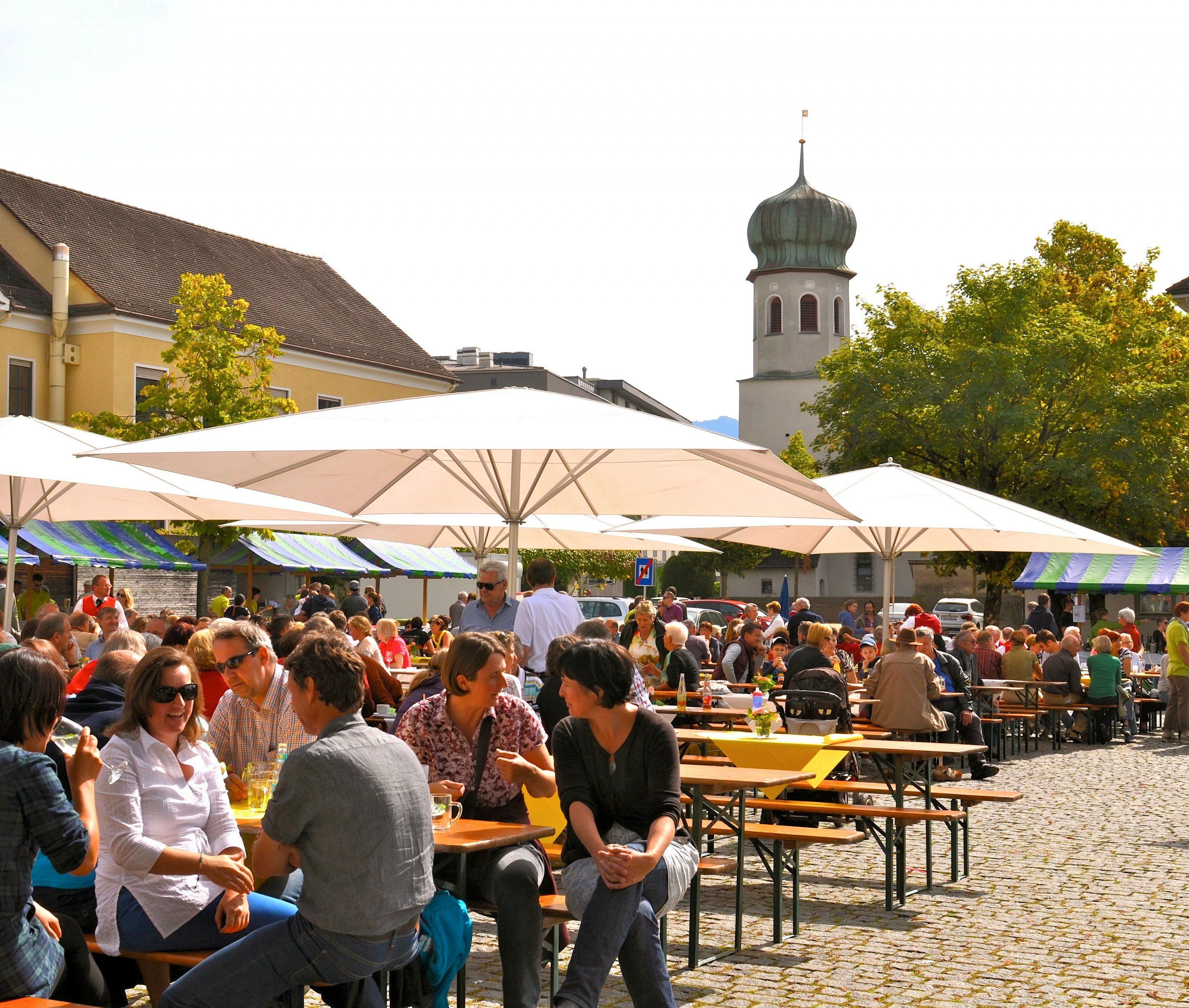 Die Pfarrgemeinde Rankweil lädt zum großen Pfarrfest auf dem St. Peter Bühel und am Marktplatz ein. Die Pfarrgemeinde Rankweil lädt zum großen Pfarrfest auf dem St. Peter Bühel und am Marktplatz ein.