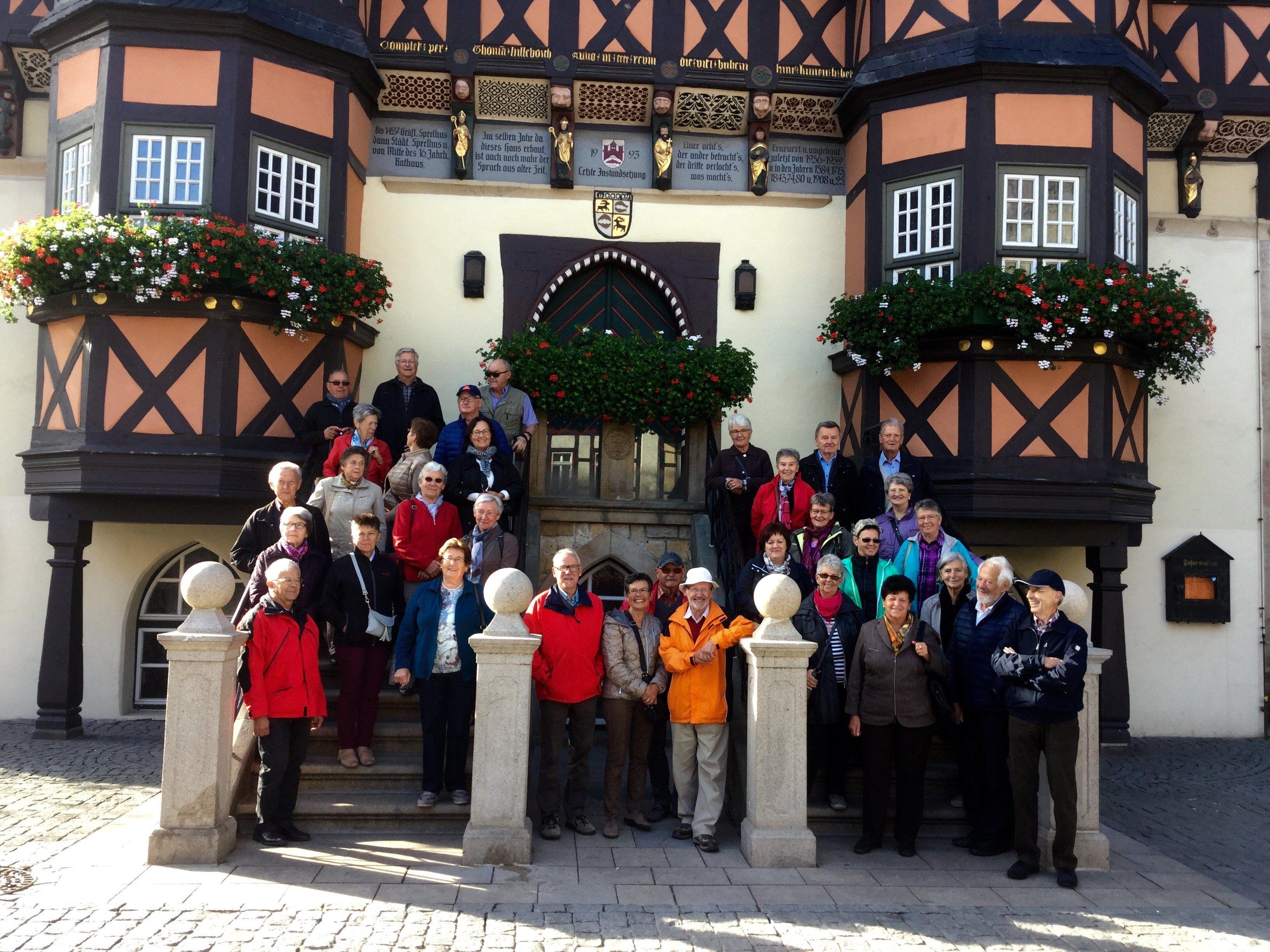Seniorenbund Weiler vor dem Rathaus in Wernigerode