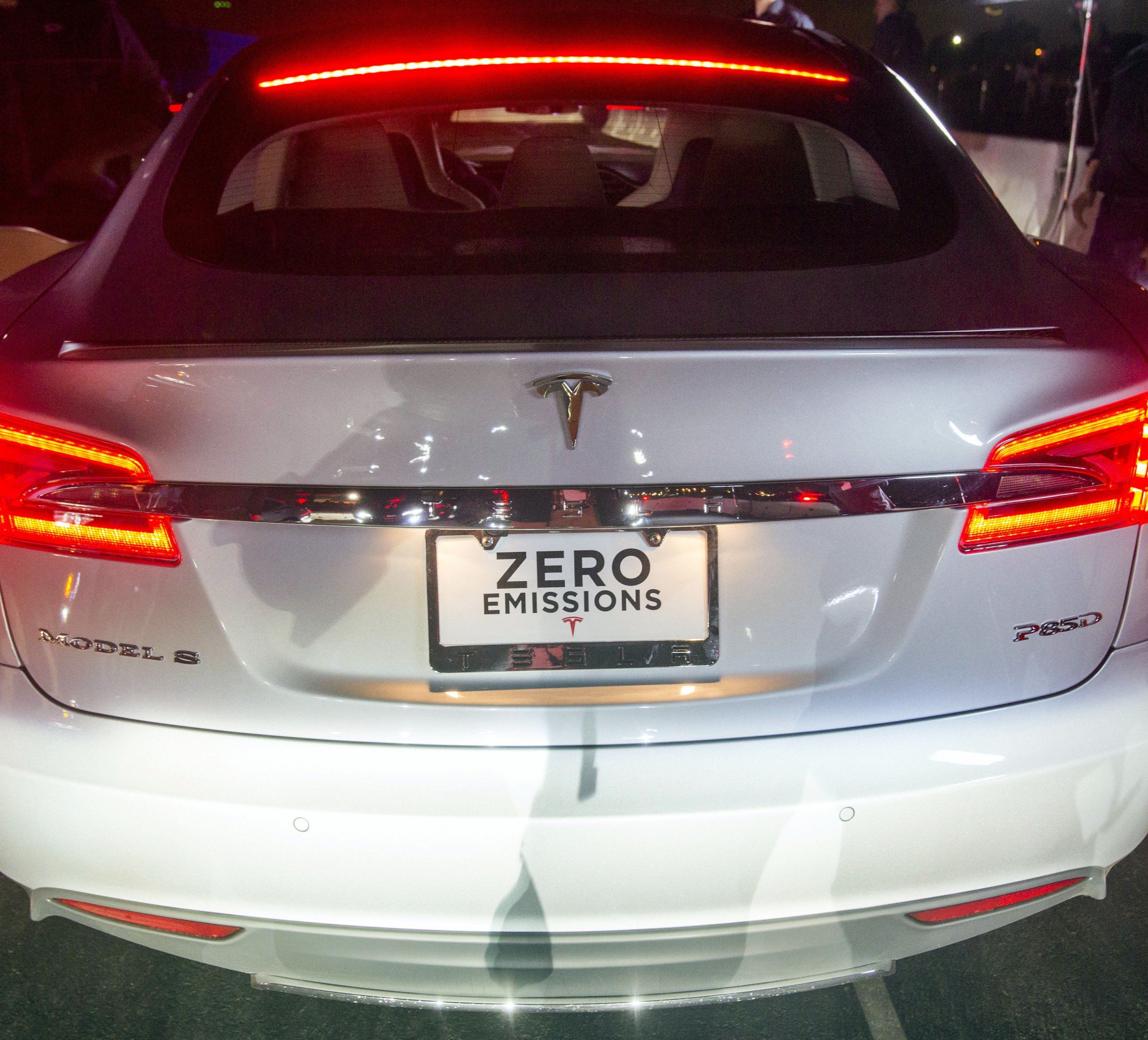 Tesla Model S P85D - Voll elektrisch und keine Abgase. Tesla Model S P85D - Voll elektrisch und keine Abgase.