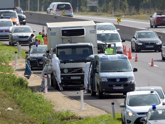 Spurensicherung auf der A4 Spurensicherung auf der A4