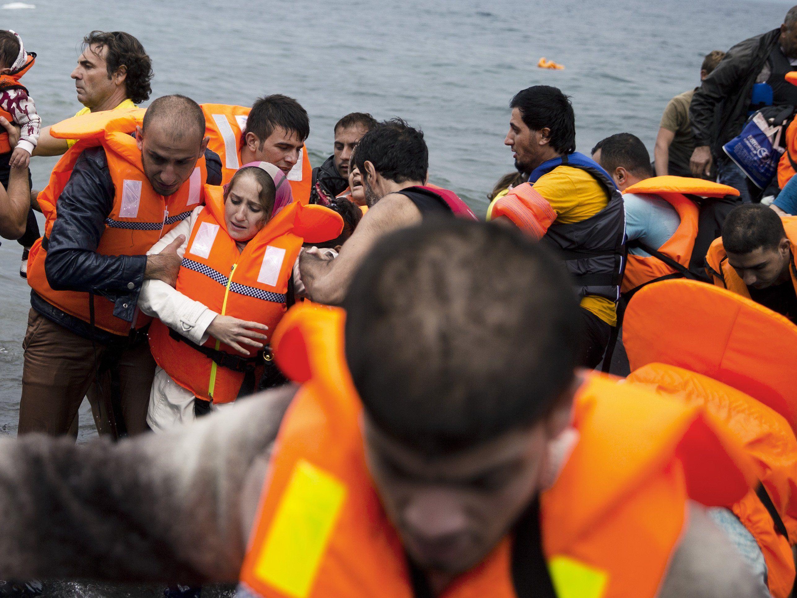 Harte Fronten vor EU-Krisentreffen zu Flüchtlingen.