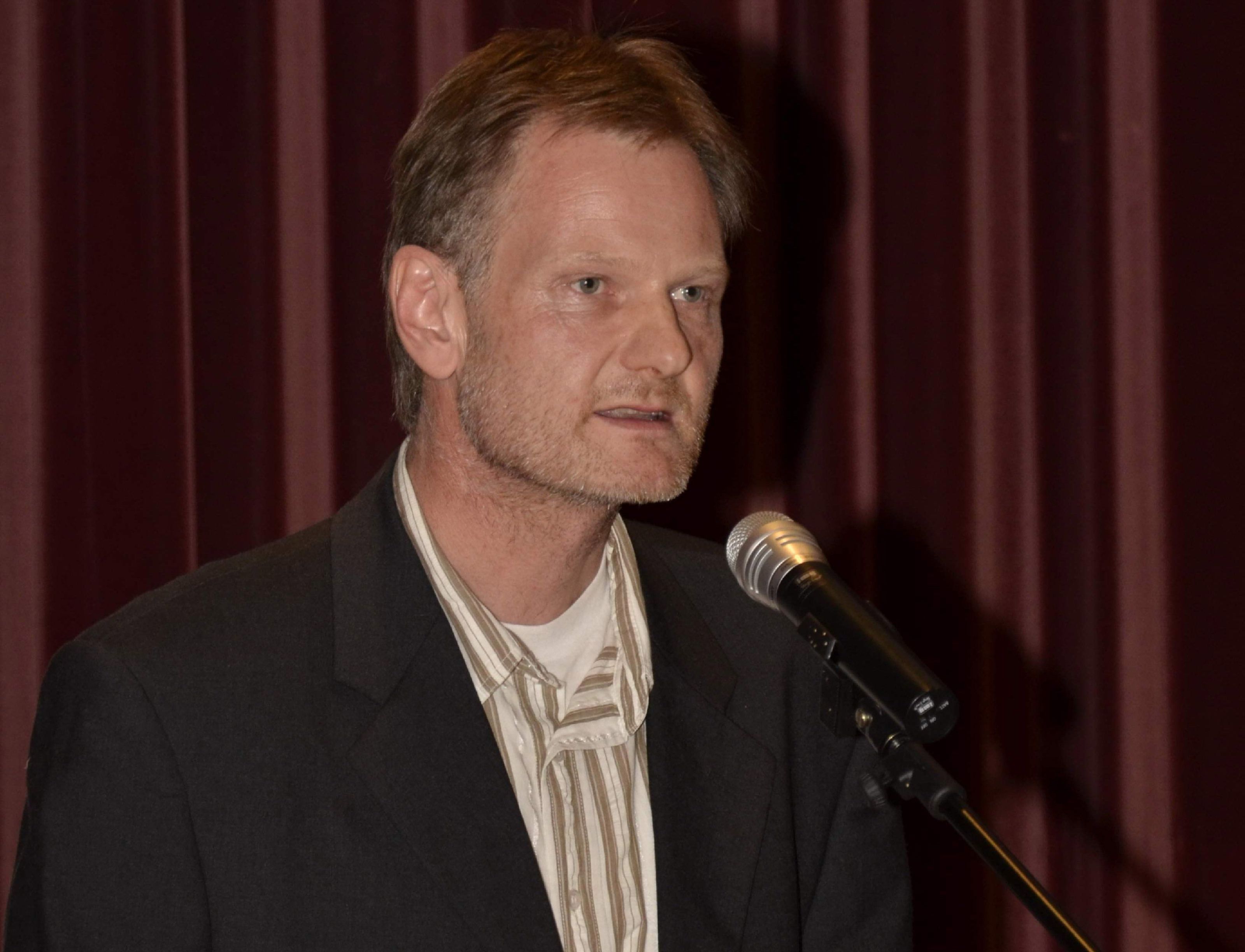 Kurt Bereuter vom Kulturforum Bregenzerwald wird die TTIP-Diskussion moderieren. Kurt Bereuter vom Kulturforum Bregenzerwald wird die TTIP-Diskussion moderieren.