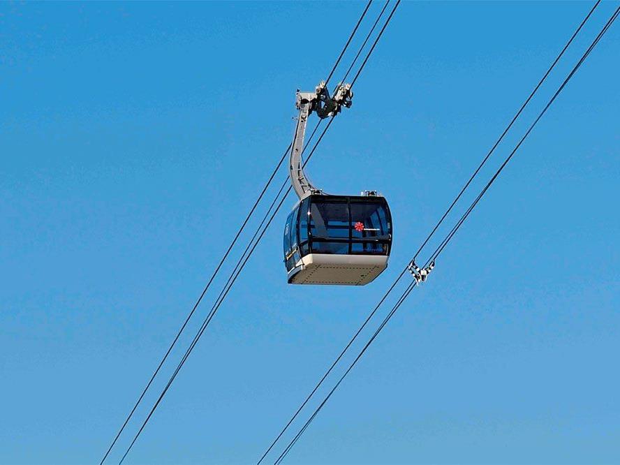 Doppelmayr baut in Vietnam die längste Seilbahn der Welt. Doppelmayr baut in Vietnam die längste Seilbahn der Welt.
