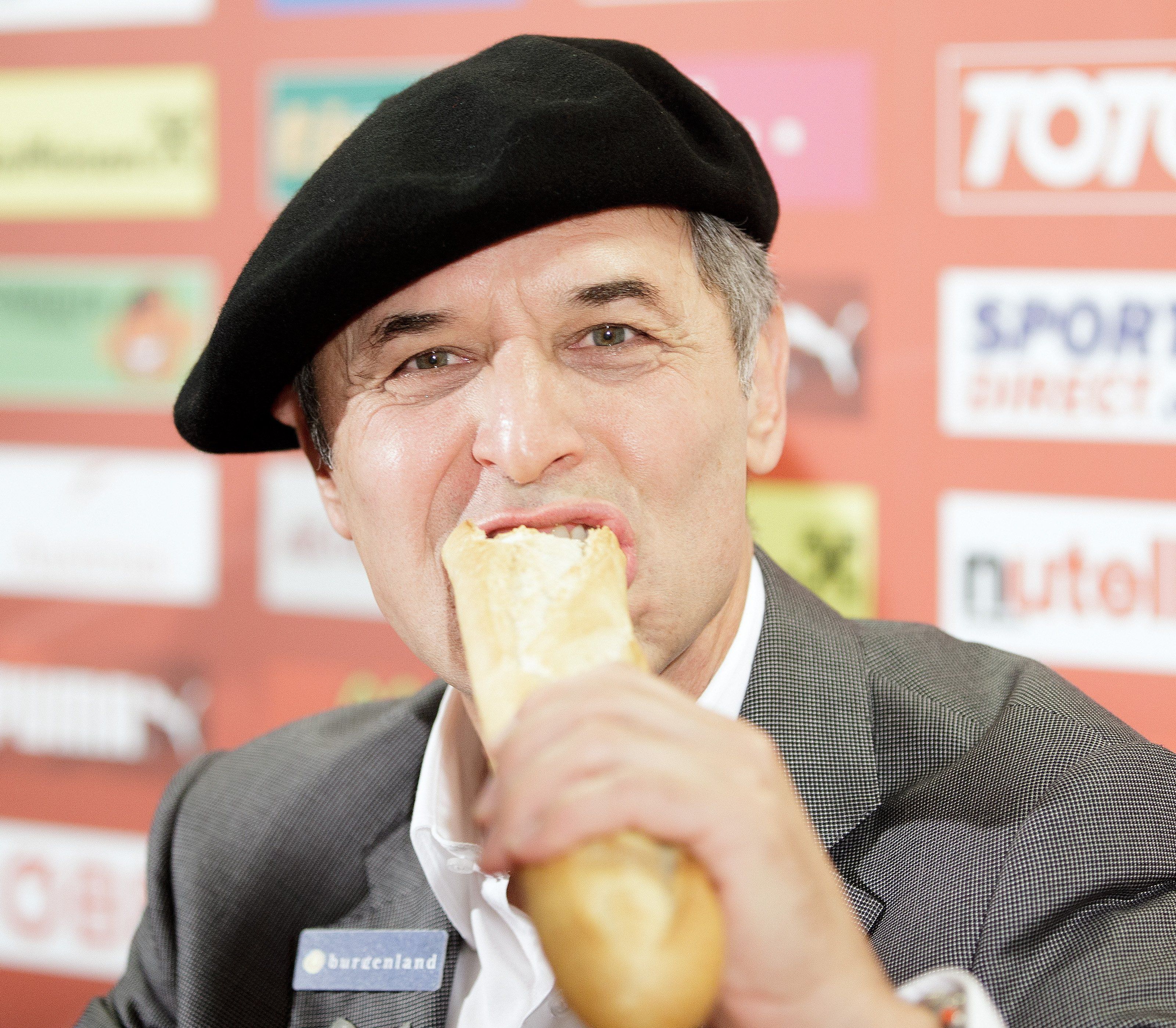 Vorbereitung für die EM in Frankreich. Vorbereitung für die EM in Frankreich.