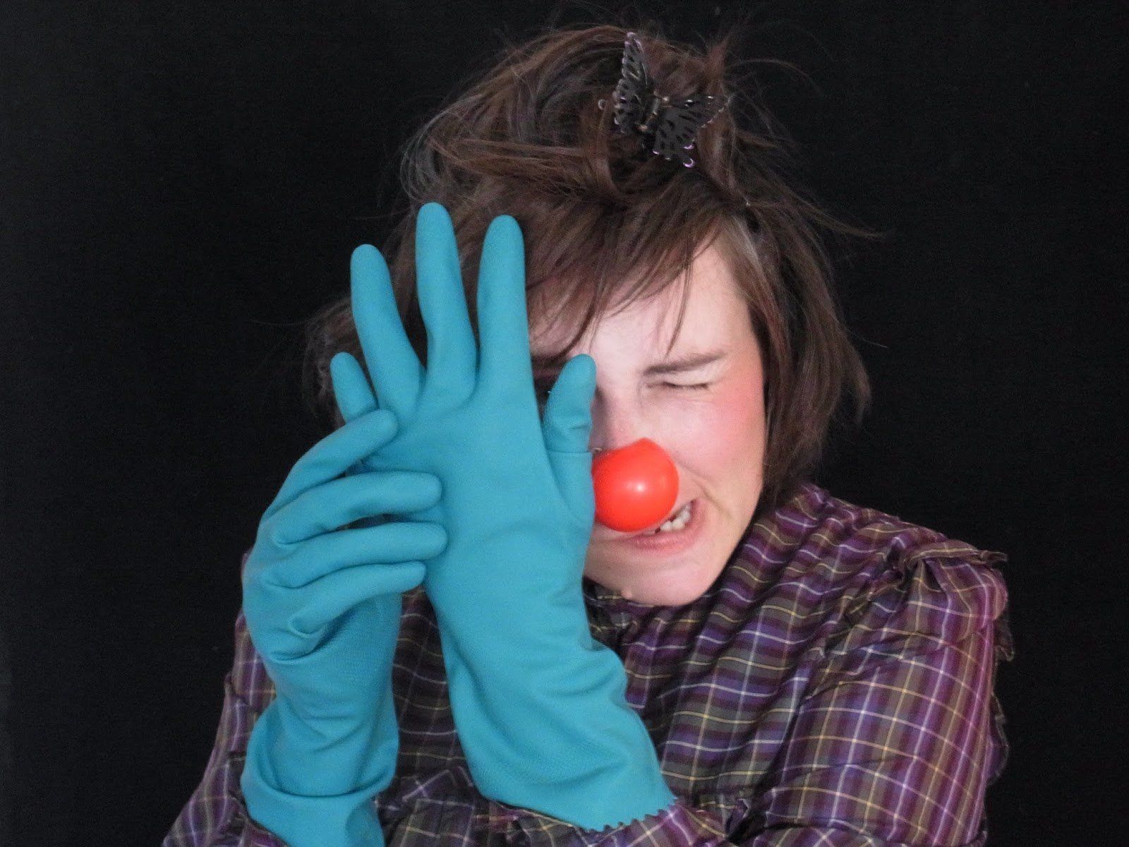 Putzwimmel - Ein poetisch-rasantes Clownsstück mit Objekten für Kinder ab 3. Putzwimmel - Ein poetisch-rasantes Clownsstück mit Objekten für Kinder ab 3.