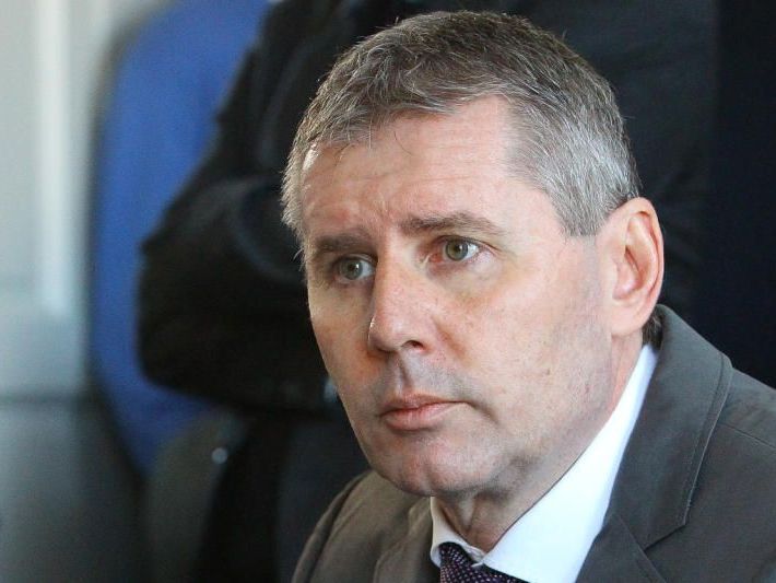 Schwere Zeiten für den EX-FLC-Präsidenten Schwere Zeiten für den EX-FLC-Präsidenten