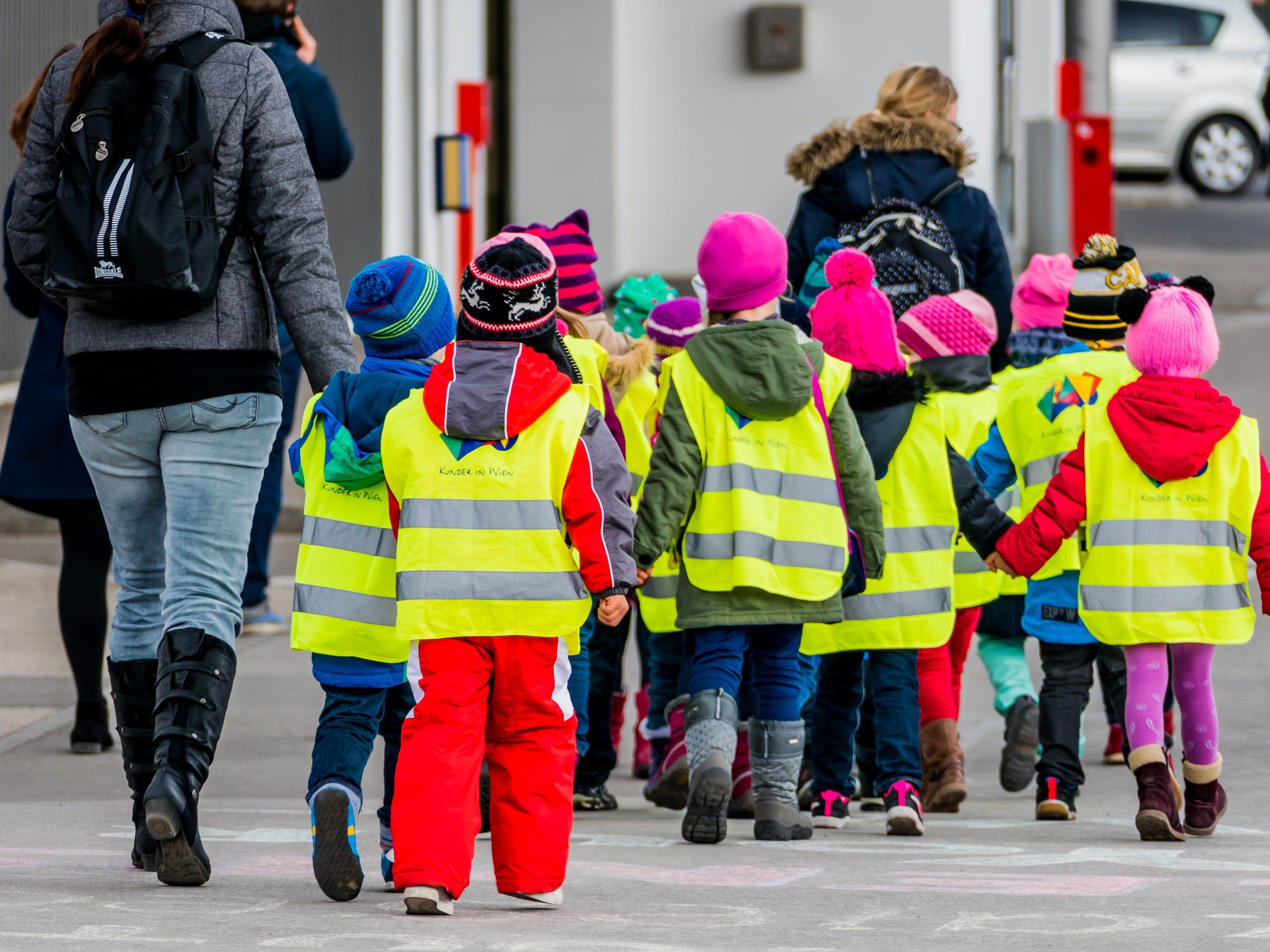 Das Land Salzburg präsentiert fünf Ziele Kinderbildung- und betreuung.