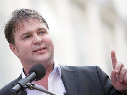 Andreas Babler fordert eine Erneuerung der SPÖ. Andreas Babler fordert eine Erneuerung der SPÖ.