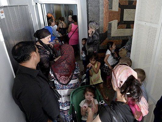 Flüchtlinge - Neues Transitquartier "Bloomfield" in Leobersdorf Flüchtlinge - Neues Transitquartier "Bloomfield" in Leobersdorf