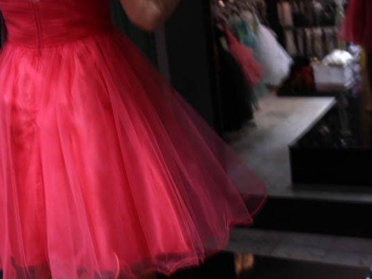 Zwischen 30. Oktober und 5. November 2015 gibt es in der 360-Gewinnbox fünf Karten für „Lehre am Ball 8.0“ zu gewinnen! Zwischen 30. Oktober und 5. November 2015 gibt es in der 360-Gewinnbox fünf Karten für „Lehre am Ball 8.0“ zu gewinnen!