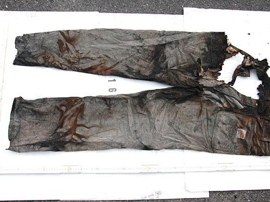 Kleidungsstücke wurden nach dem Brand in Wien-Favoriten geborgen Kleidungsstücke wurden nach dem Brand in Wien-Favoriten geborgen