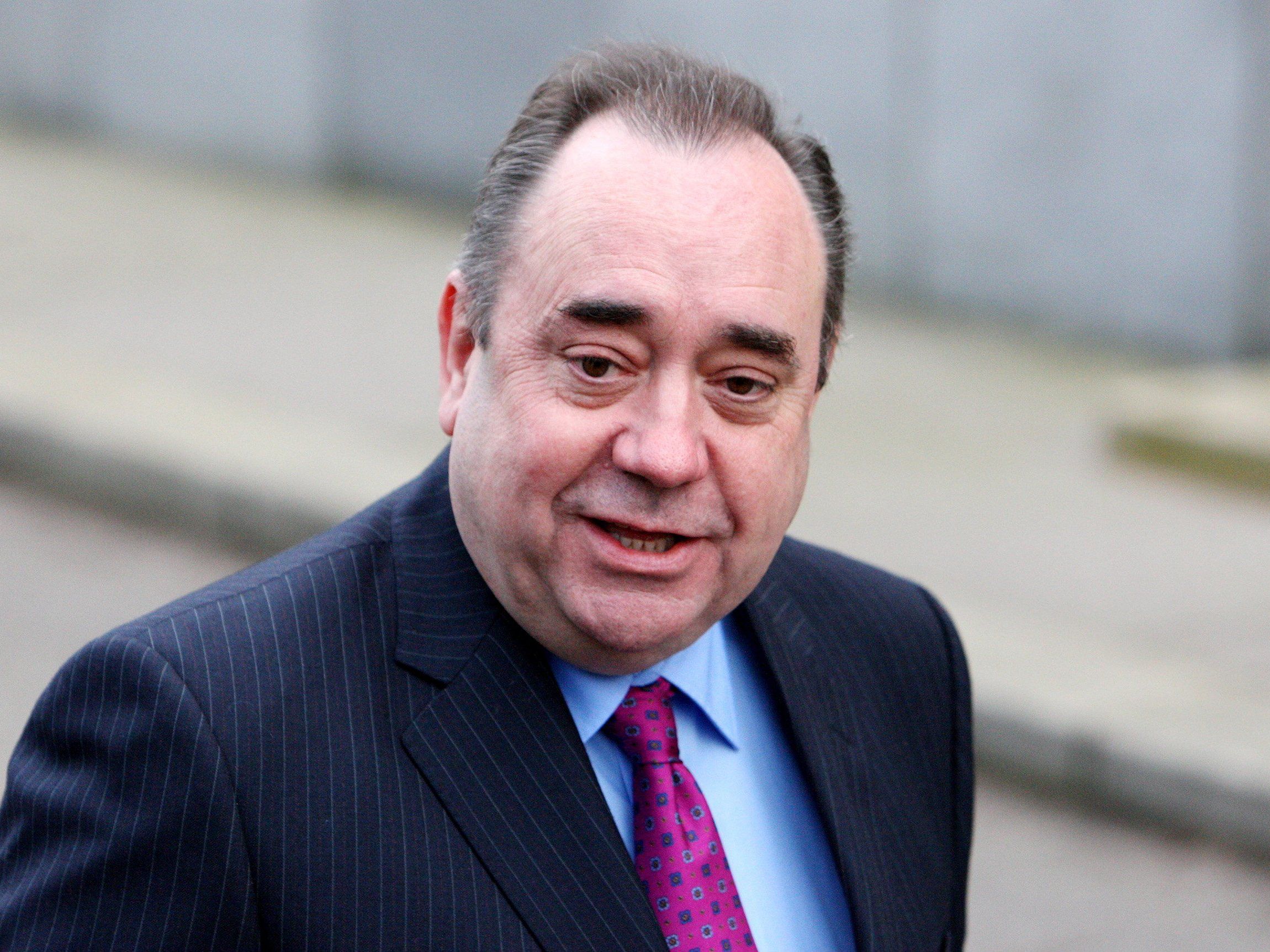 Airline ließ ihn mit Alias-Namen nicht an Bord. Airline ließ ihn mit Alias-Namen nicht an Bord.