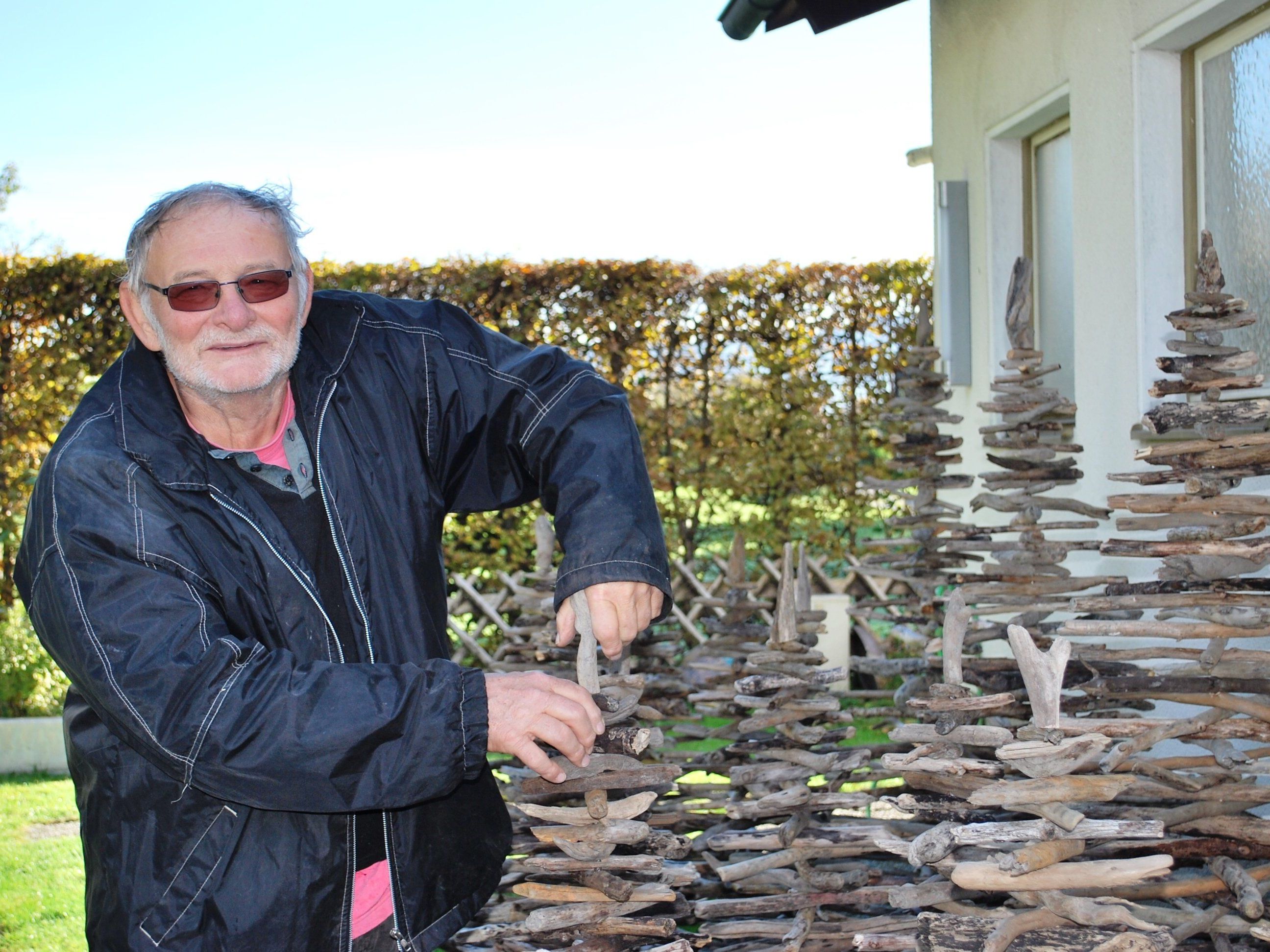 Josef Hämmerle: Der letzte Schliff am Baumwipfel. Josef Hämmerle: Der letzte Schliff am Baumwipfel.