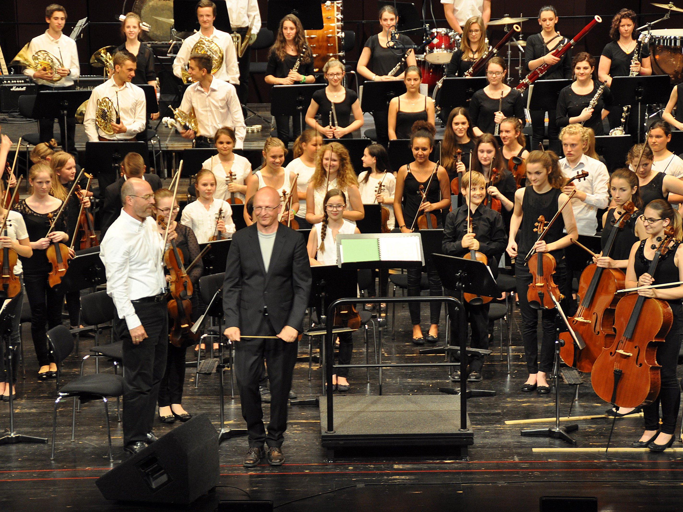 Öffentliche Konzerte sowie Gastkonzerte an Musikvolksschulen stehen auf dem Programm.