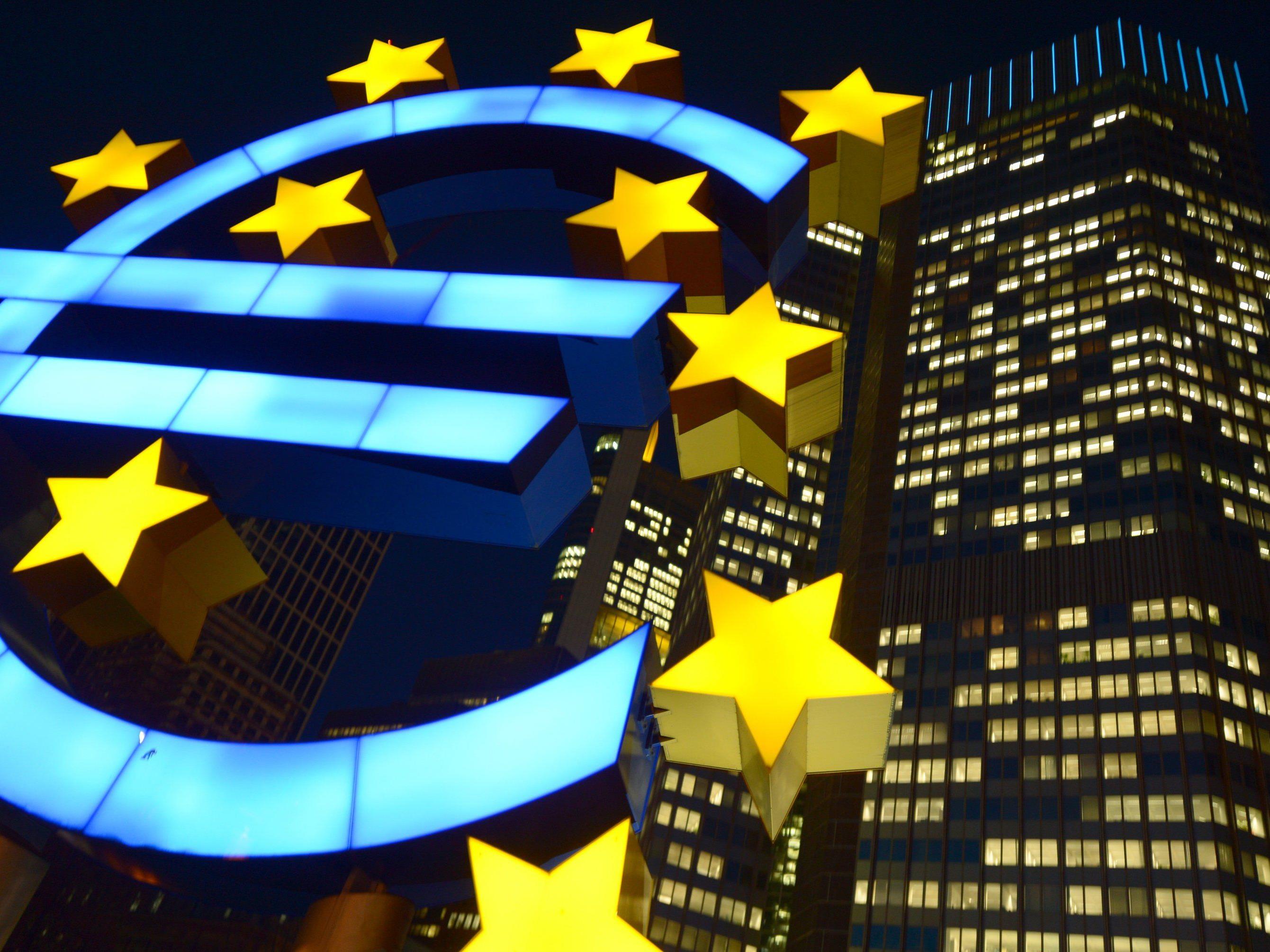 Am Donnerstag hatte Draghi die Märkte auf eine weitere Öffnung der Geldschleusen eingestimmt