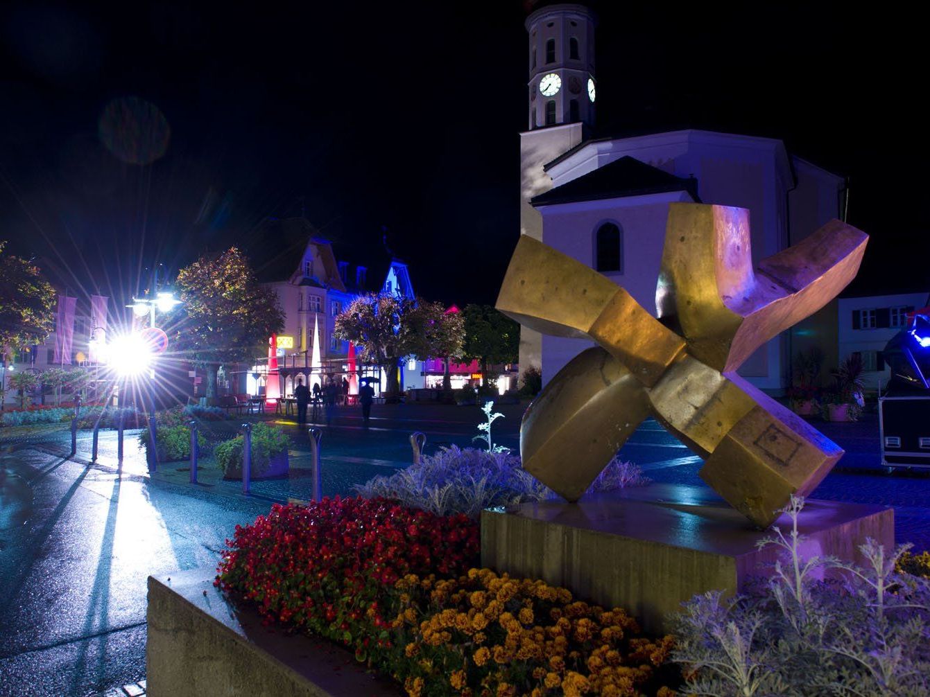 Heute Abend verwandelt sich das Schrunser Zentrum in ein großes Atelier Heute Abend verwandelt sich das Schrunser Zentrum in ein großes Atelier