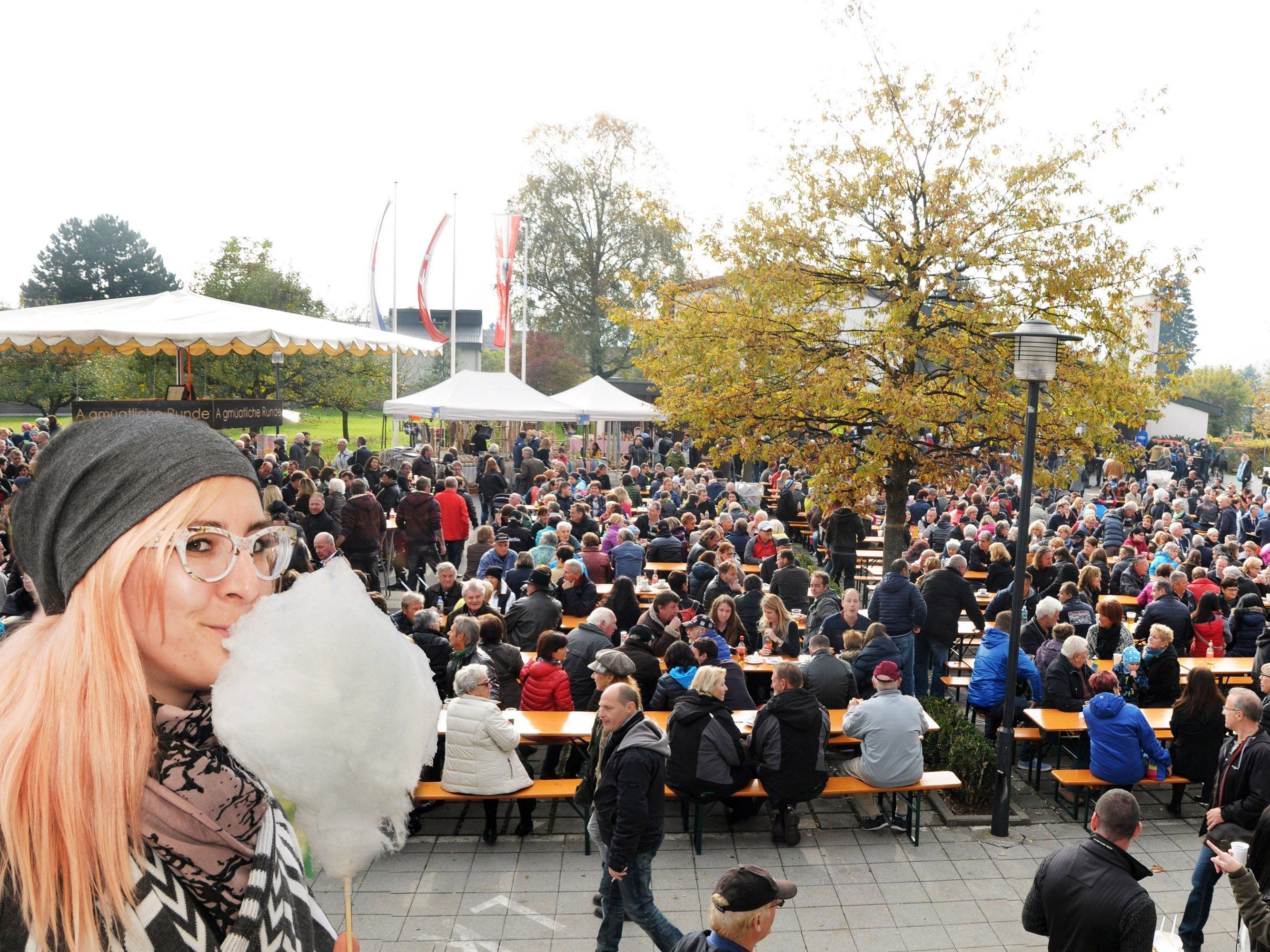 Besucherscharen beim Fußacher Markttag am 26. Oktober. Besucherscharen beim Fußacher Markttag am 26. Oktober.