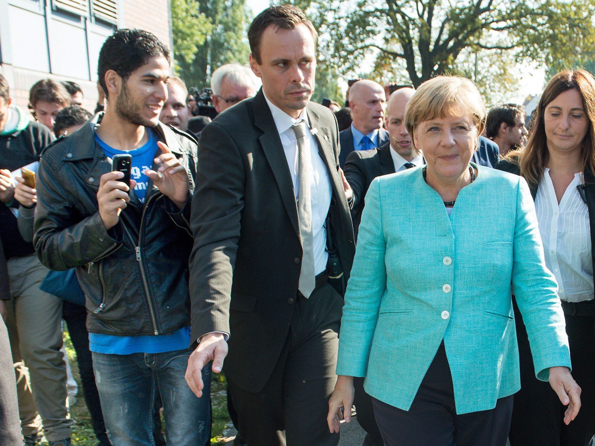 Spekulationen über bis zu 1,5 Millionen Asylwerber. Spekulationen über bis zu 1,5 Millionen Asylwerber.