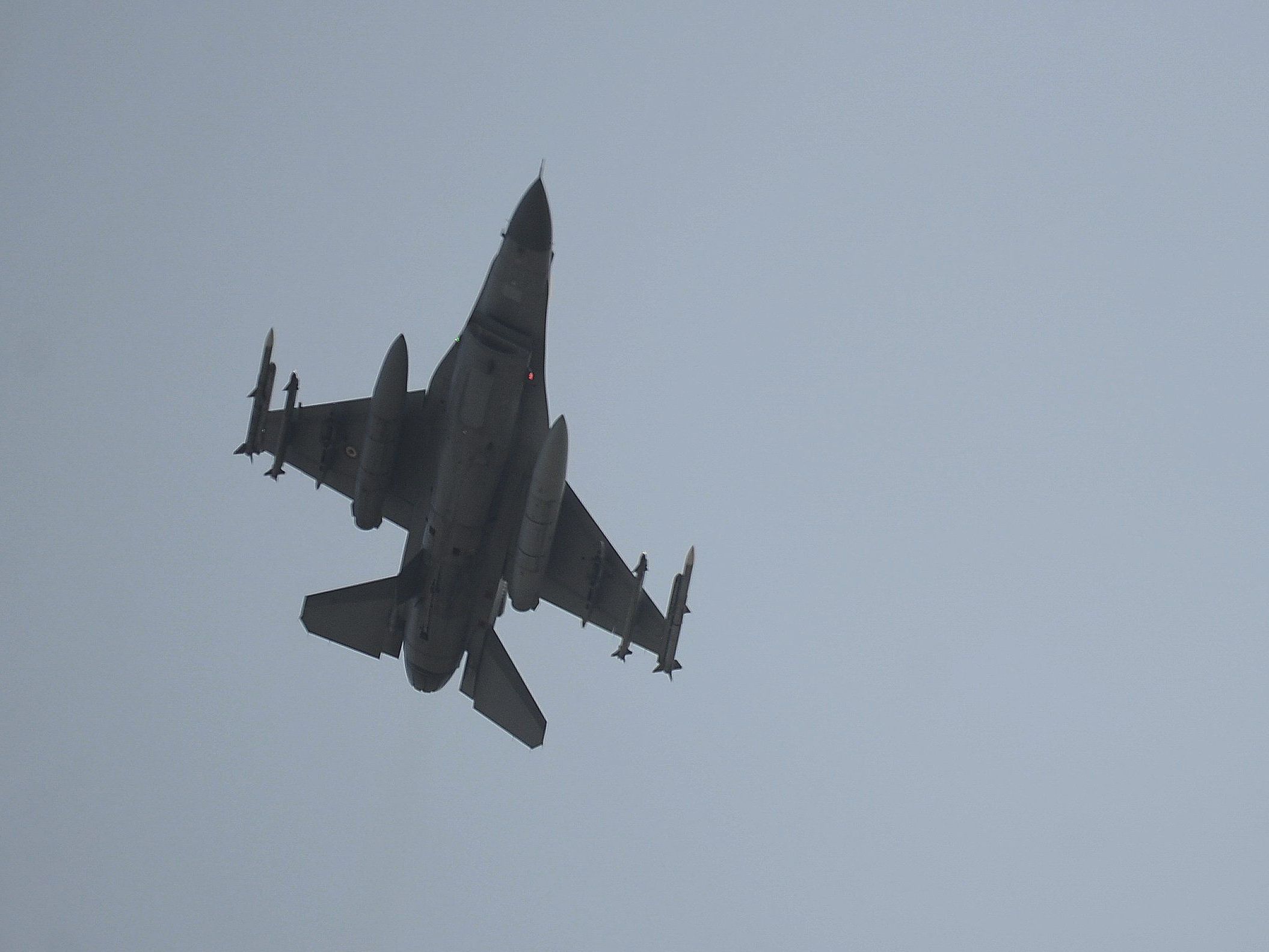 Die Türkei hat nach eigenen angaben eine fremde Drohne über ihrem Gebiet abgeschossen. Die Türkei hat nach eigenen angaben eine fremde Drohne über ihrem Gebiet abgeschossen.