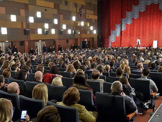 Die Viennale findet heuer zum 53. Mal statt. Die Viennale findet heuer zum 53. Mal statt.