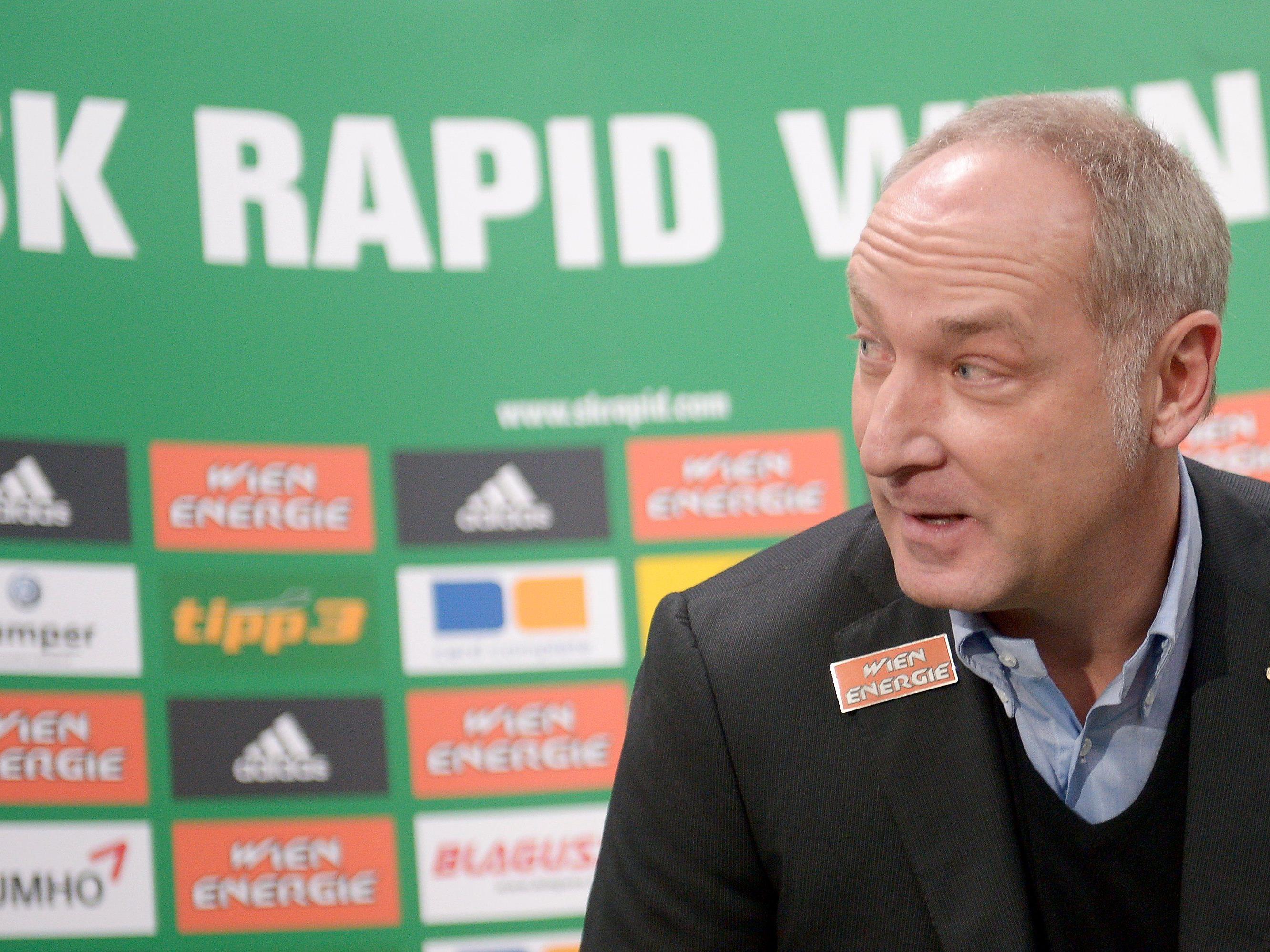 Rapid-Sportdirektor Andreas Müller denkt bereits über zukünftige Verstärkungen des Kaders nach.