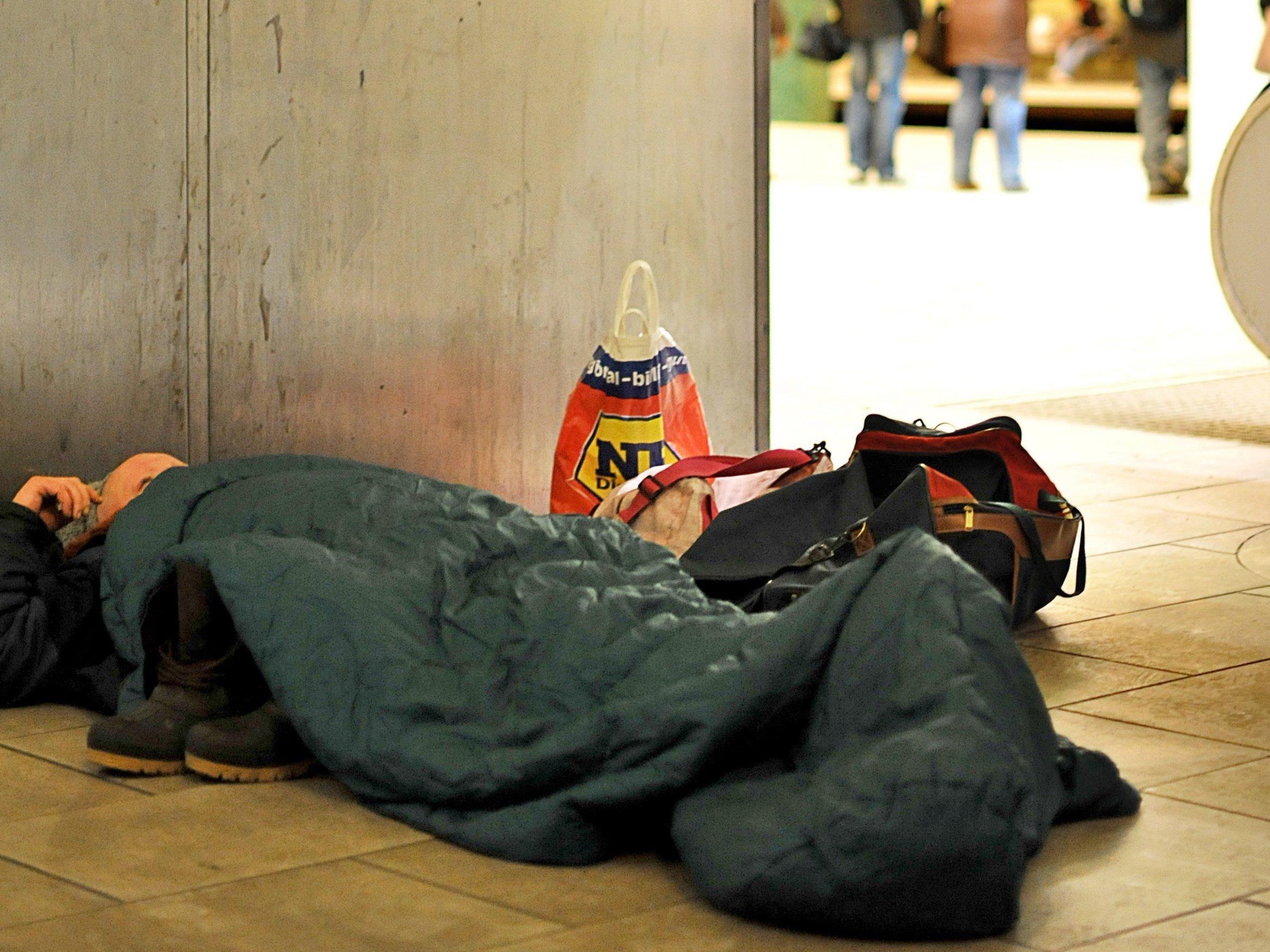 Wintereinbruch in Wien - Hilfe für Obdachlose: Leitung Caritas-Kältetelefon wieder offen