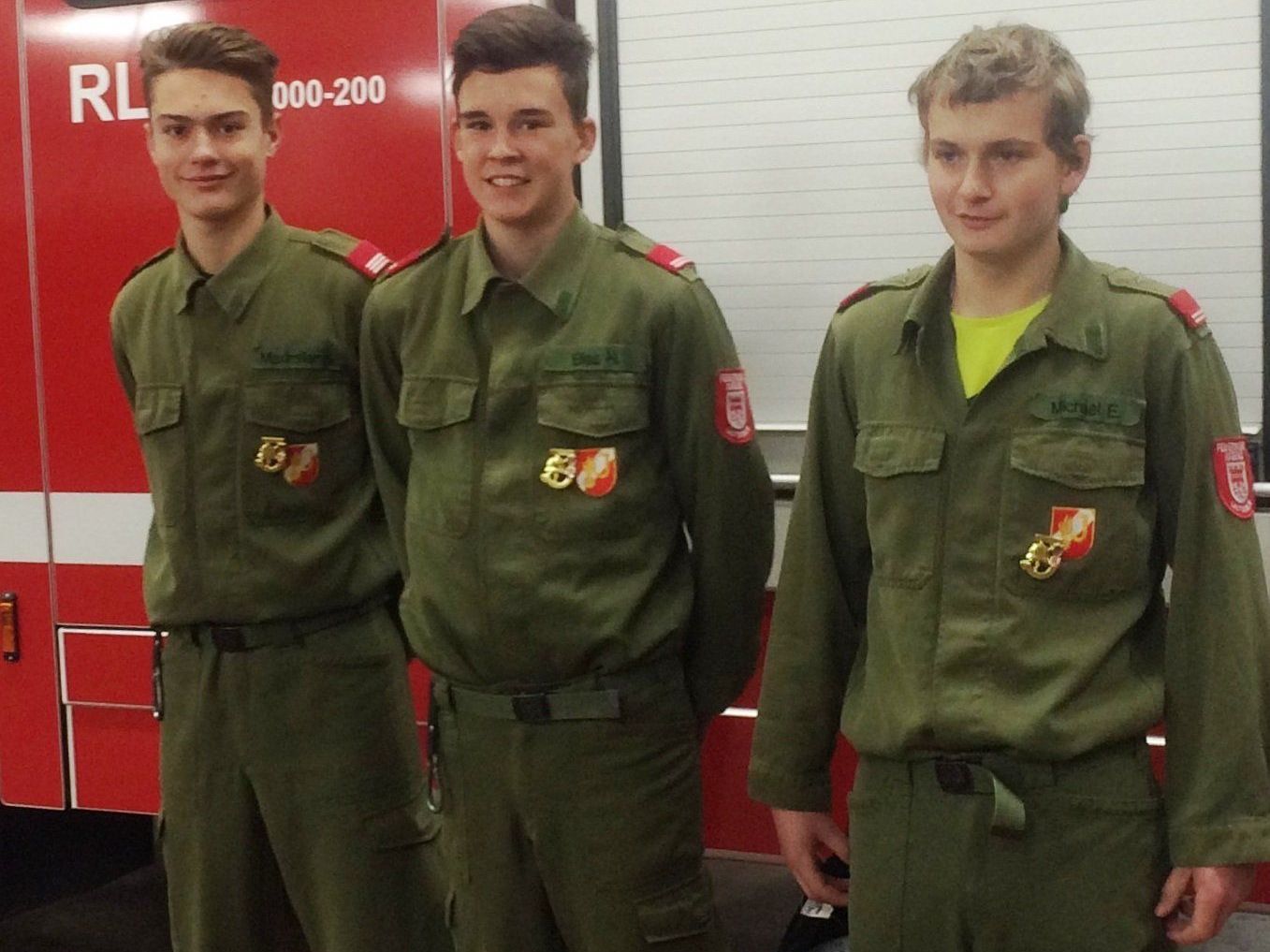 Die drei ausgezeichneten Lauteracher Teilnehmer am Jugendleistungswettbewerb Die drei ausgezeichneten Lauteracher Teilnehmer am Jugendleistungswettbewerb