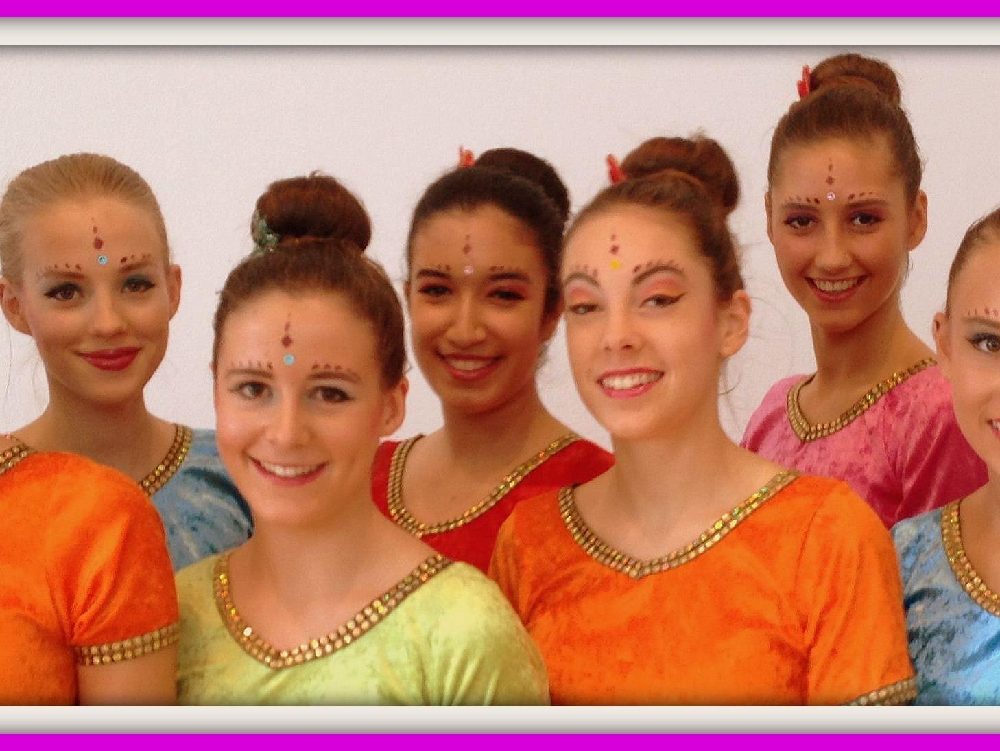 Narilatha Tänzerinnen