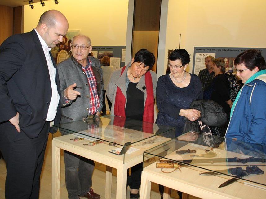 Großes Besucherinteresse an der dramatischen Veränderung des Lebens in Schwarzenberg während den Kriegsjahren. Großes Besucherinteresse an der dramatischen Veränderung des Lebens in Schwarzenberg während den Kriegsjahren.