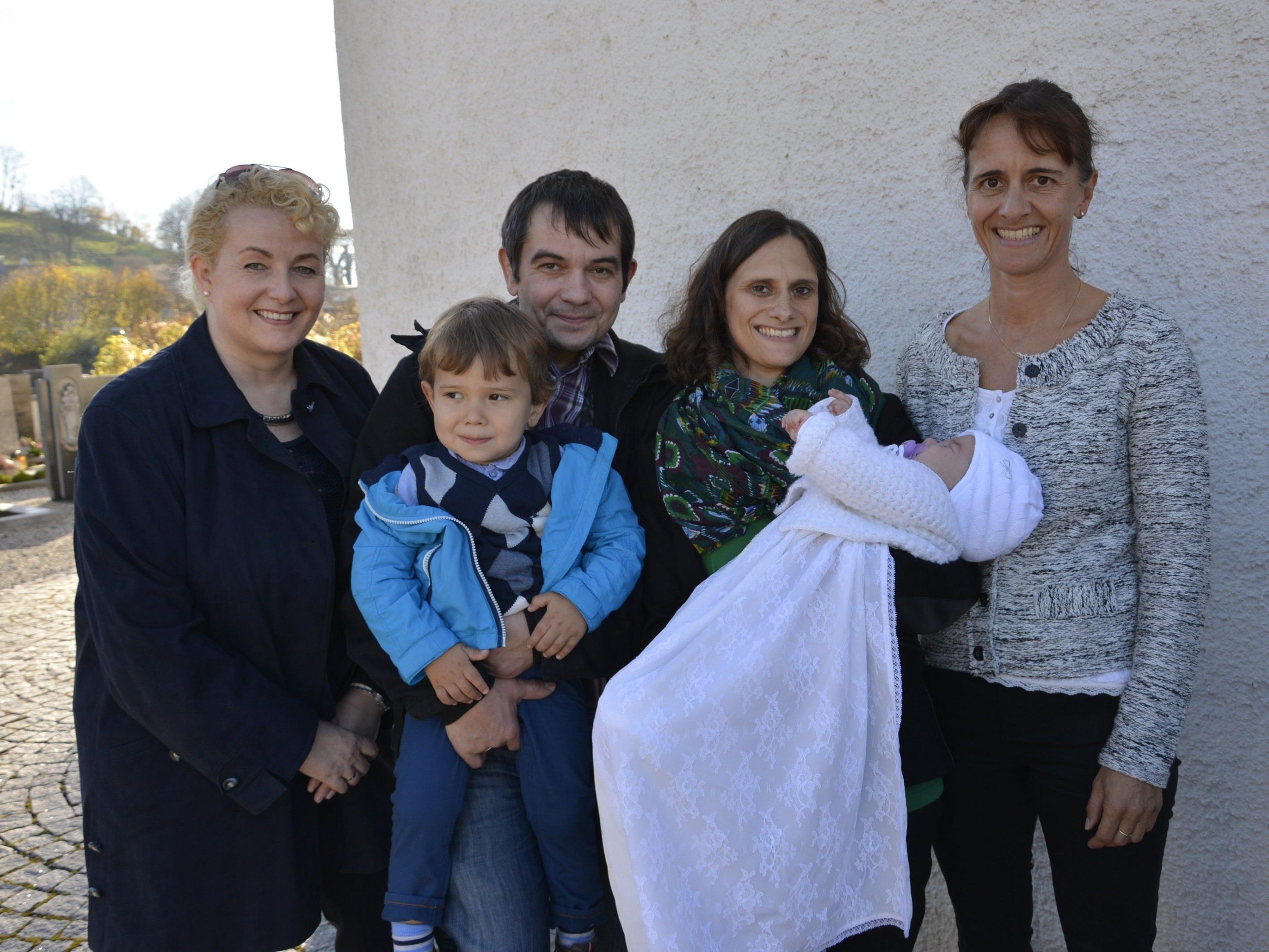 Lina-Maria, das zweite Kind von Birgit und Thomas Gasser, wurde getauft.