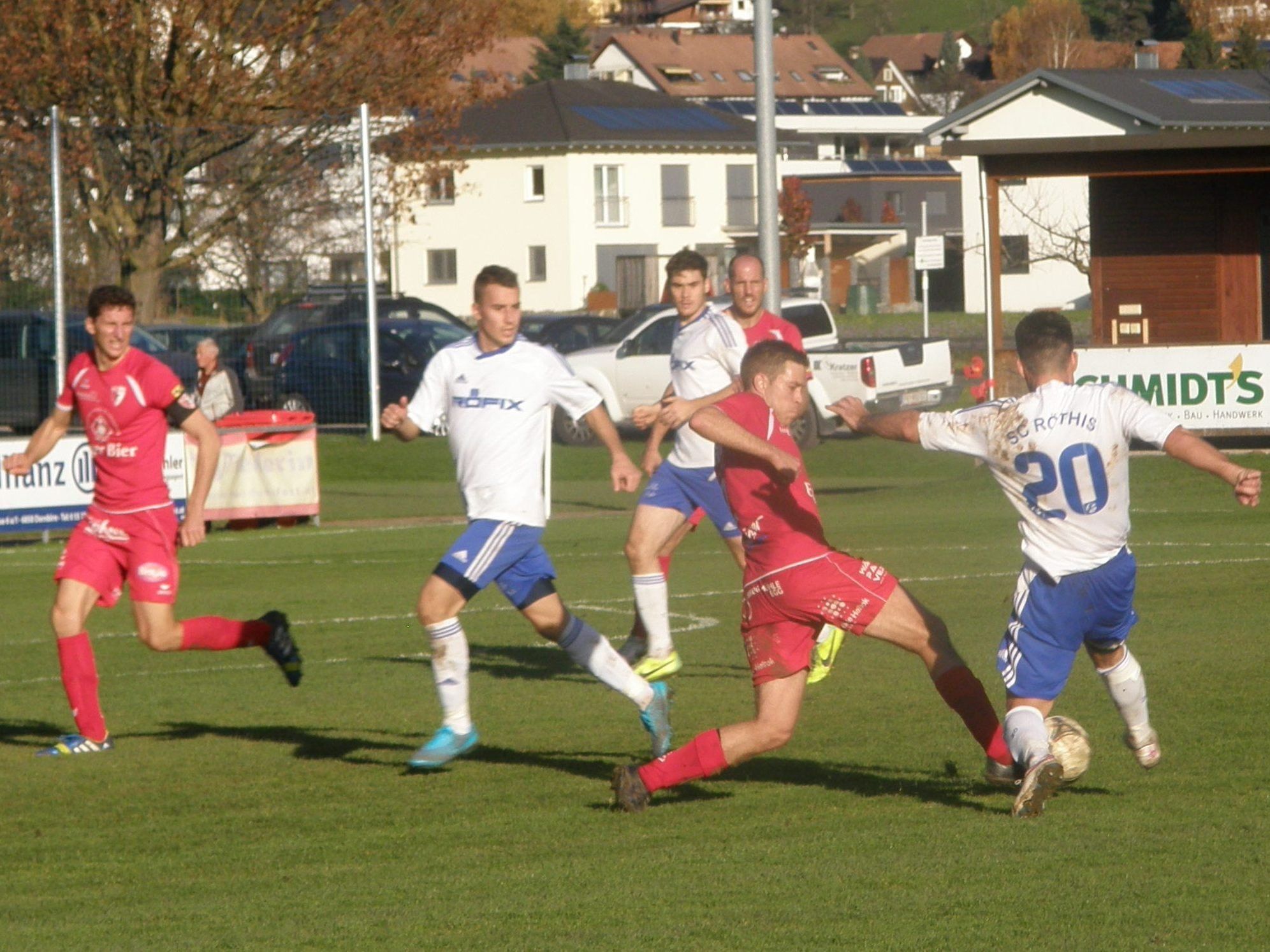 Die Kicker vom FC Egg (in rot) überwintern als bestes Wälder Team auf Rang fünf. Die Kicker vom FC Egg (in rot) überwintern als bestes Wälder Team auf Rang fünf.
