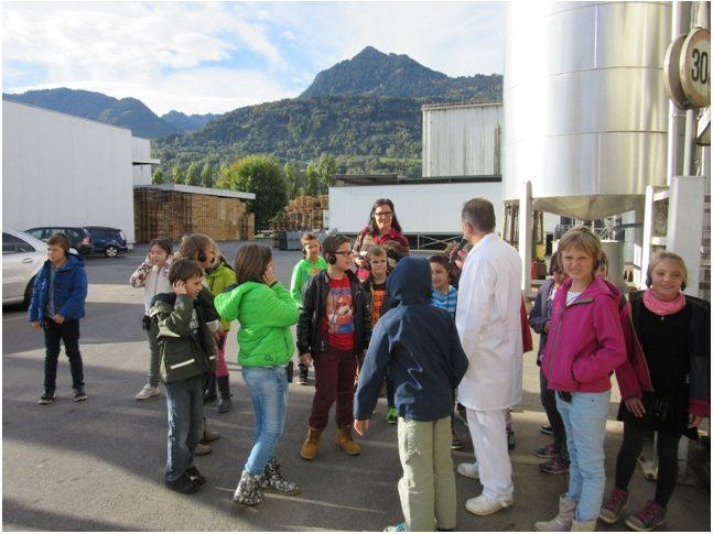 Was man aus Kartoffeln alles erzeugen kann – da staunten die Volkschulkinder. Was man aus Kartoffeln alles erzeugen kann – da staunten die Volkschulkinder.