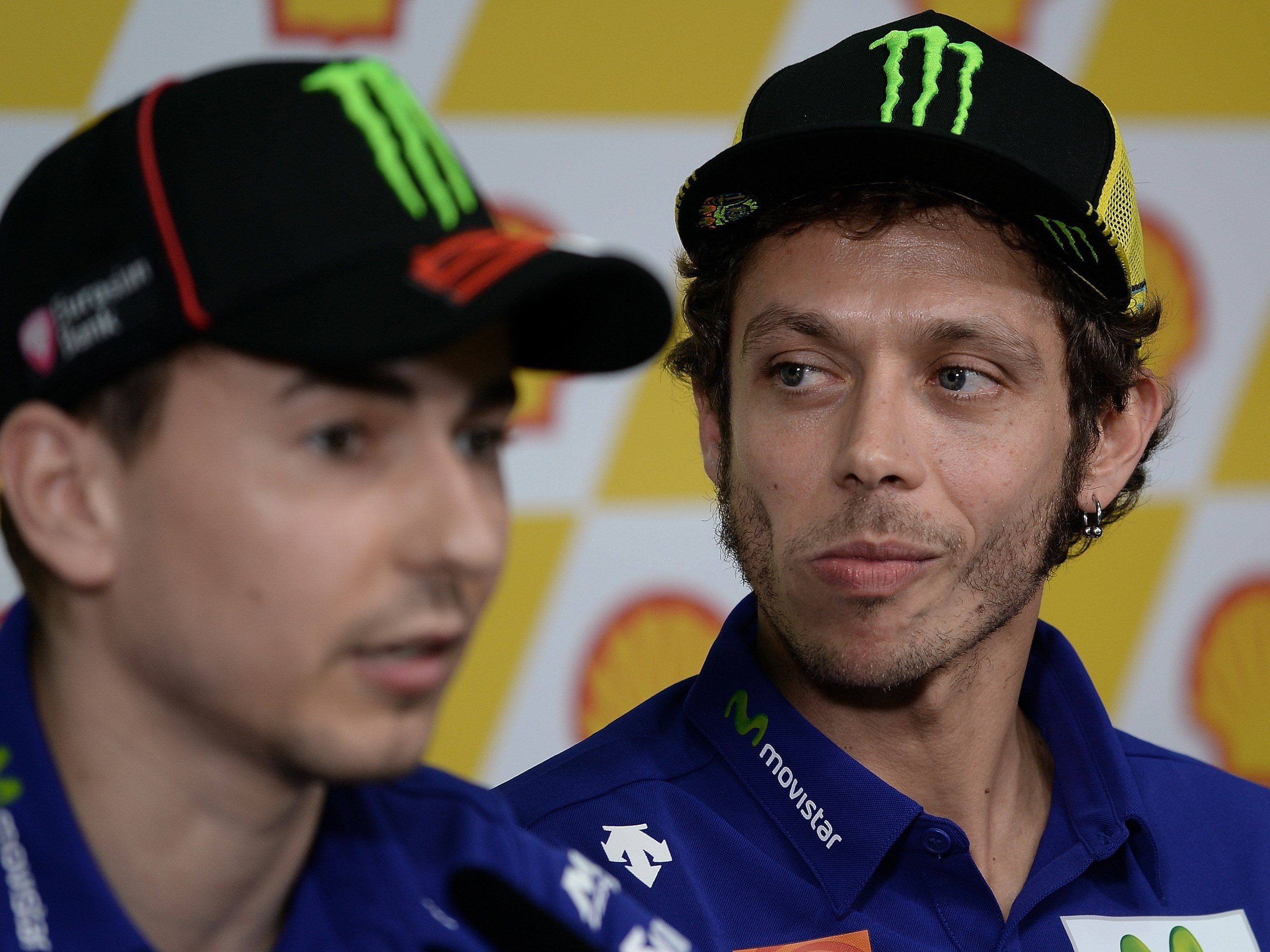 Krieg der Worte zwischen Rossi/Lorenzo geht weiter. Krieg der Worte zwischen Rossi/Lorenzo geht weiter.