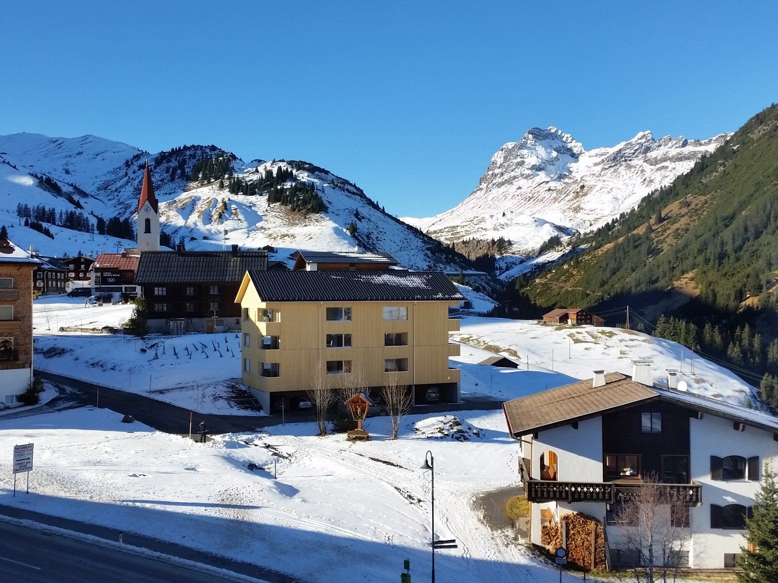 Mit Warth ist die VOGEWOSI nun auch in der höchstgelegenen Gemeinde Vorarlbergs vertreten. Mit Warth ist die VOGEWOSI nun auch in der höchstgelegenen Gemeinde Vorarlbergs vertreten.
