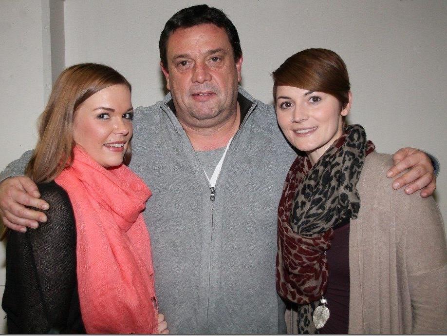 Turnierchef Alexander Bernhard mit Tochter Nadine und Stefanie