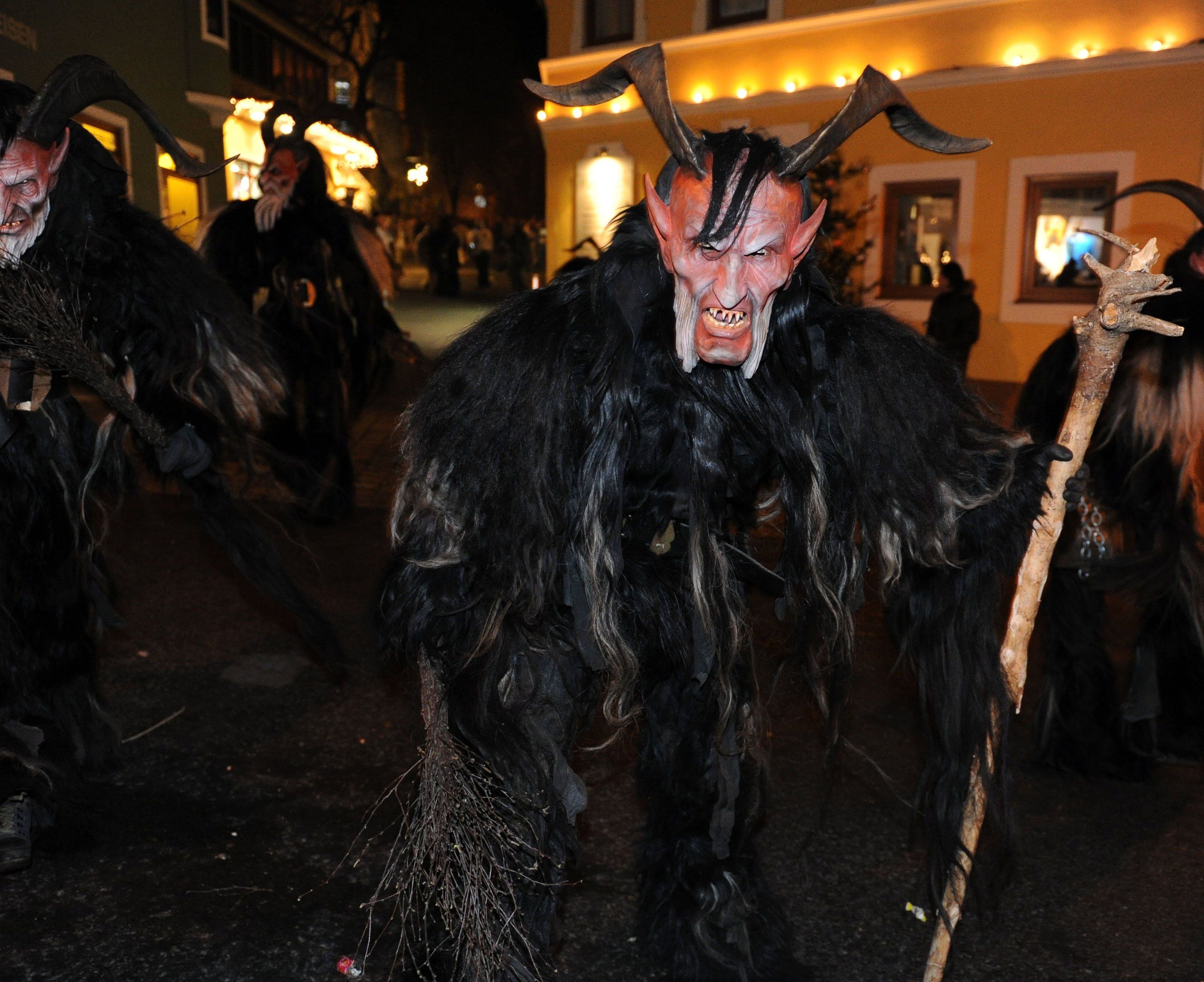 Zwei Vorarlberger riefen offenbar "Heil Hitler" und starteten Schlägerei. Zwei Vorarlberger riefen offenbar "Heil Hitler" und starteten Schlägerei.