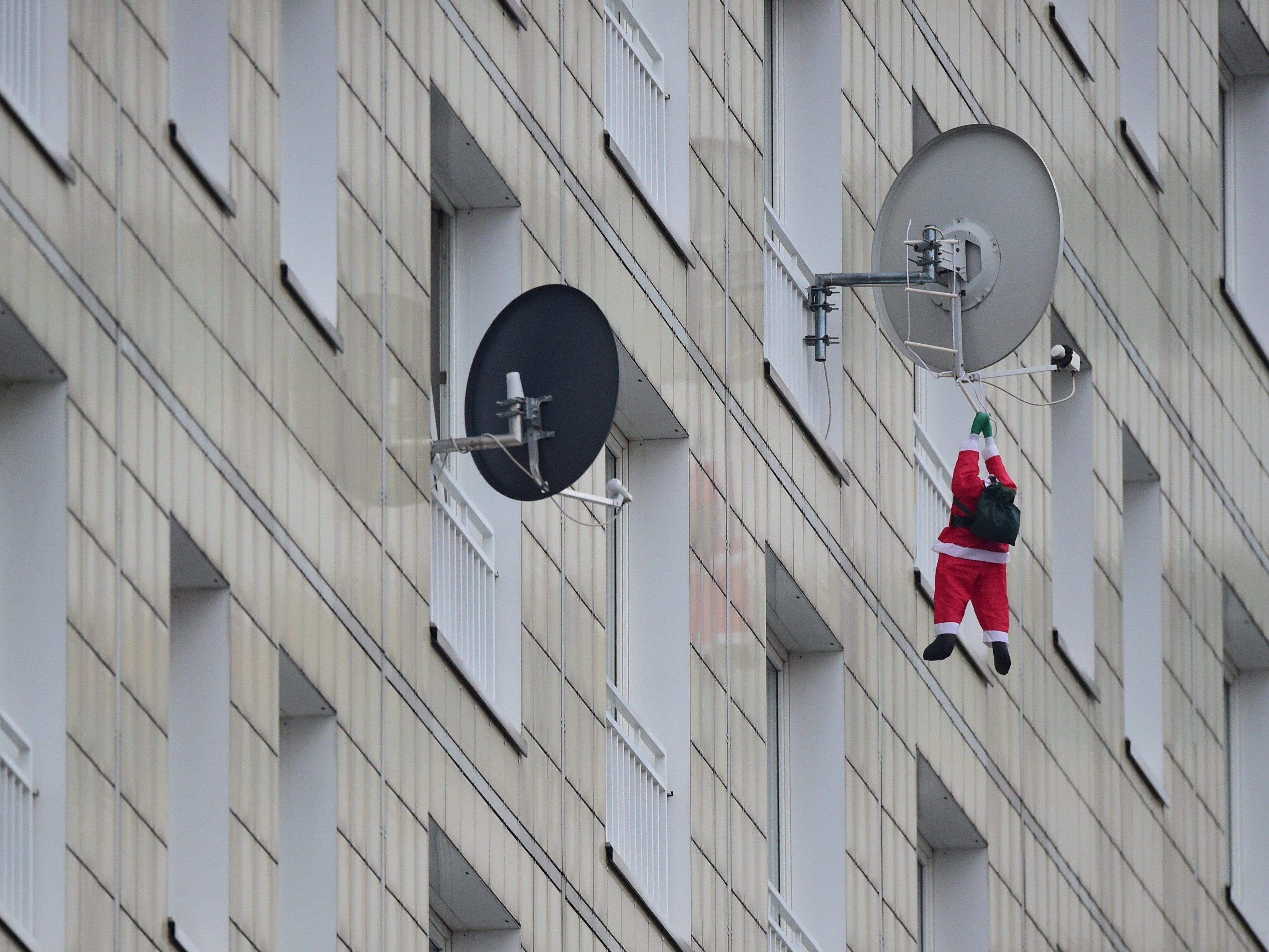 Satellitenkunden müssen für den ORF-Empfang extra zahlen - oder auf eine Weihnachtsüberraschung hoffen.