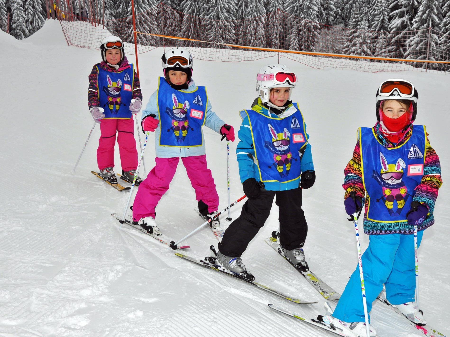 Die Begeisterung fürs Skifahren gibt der SV Dornbirn in seinen Kursen bereits an die Jüngsten weiter.
