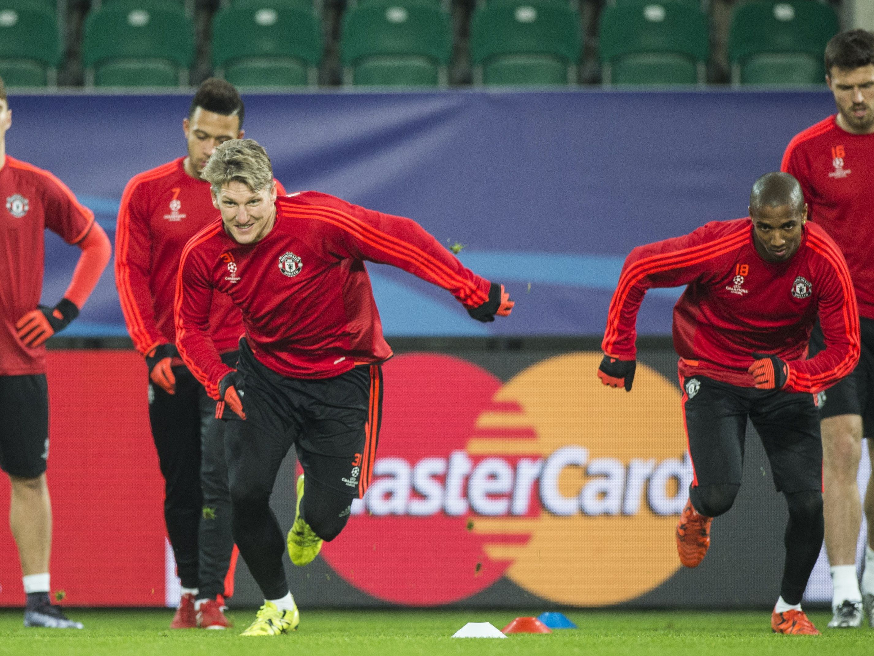Englands Rekordmeister zu Gast beim Gruppe-B-Spitzenreiter Wolfsburg. Englands Rekordmeister zu Gast beim Gruppe-B-Spitzenreiter Wolfsburg.