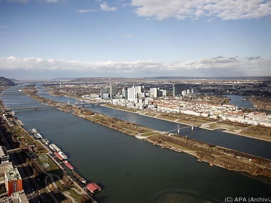 Ein großer Geldfund wurde in der Neuen Donau in Wien gemacht Ein großer Geldfund wurde in der Neuen Donau in Wien gemacht