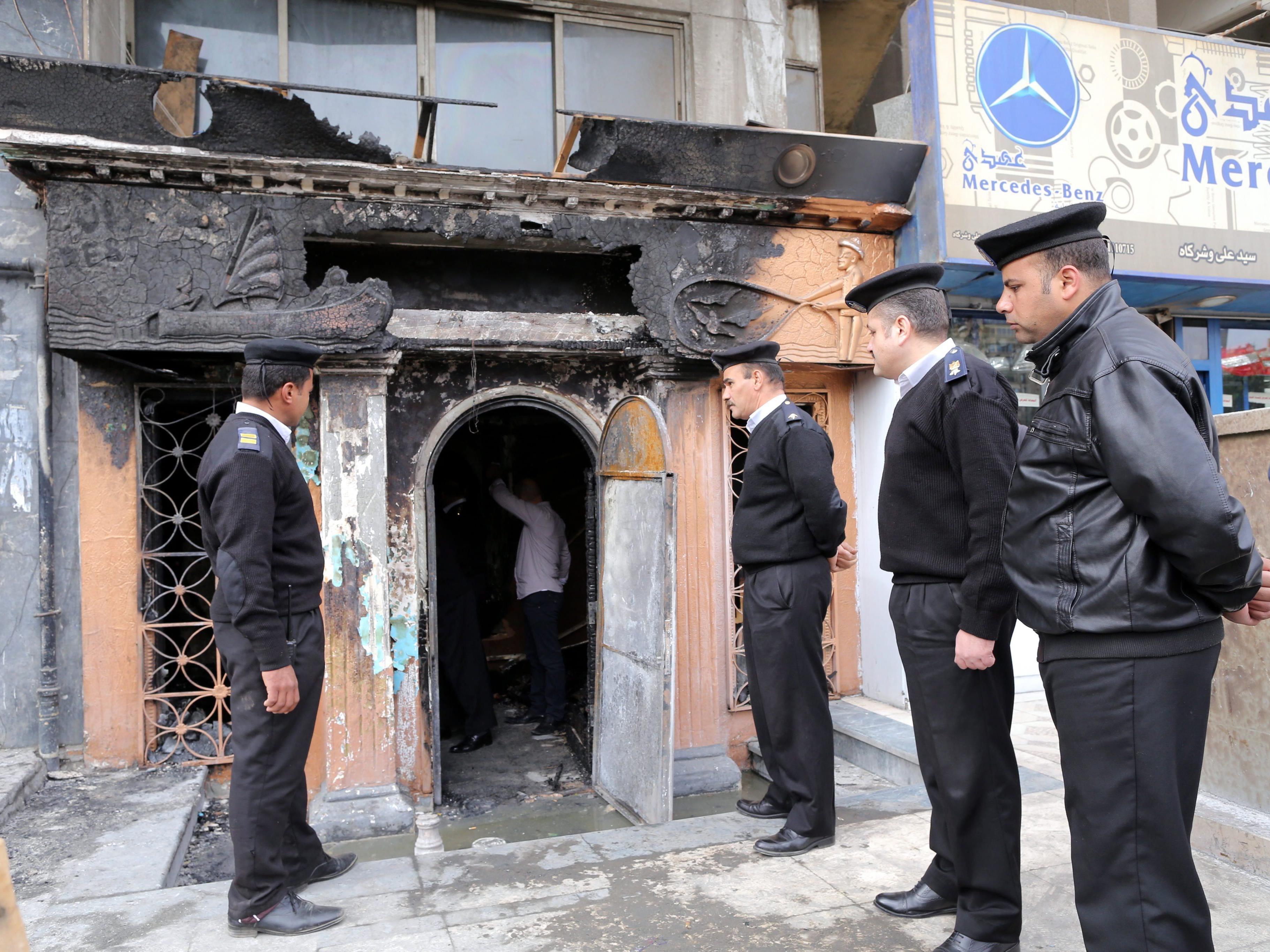 Brandanschlag auf Nachtclub in Kairo fordert Tote.