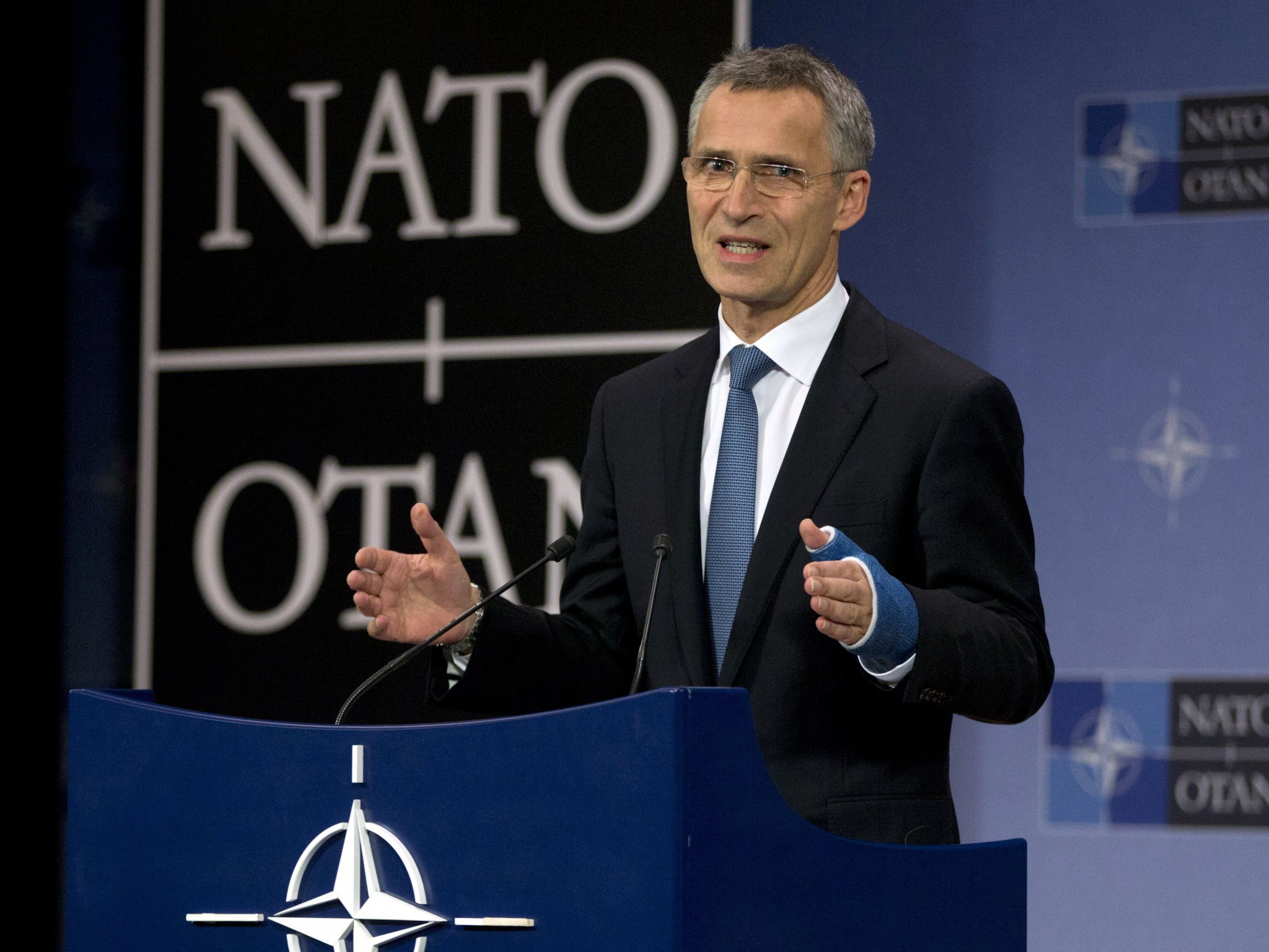 Die Nato-Außenminister berieten über die Einladung an Monetenegro, Nato-Generalsekretär Jens Stoltenberg sprach sie aus. Die Nato-Außenminister berieten über die Einladung an Monetenegro, Nato-Generalsekretär Jens Stoltenberg sprach sie aus.
