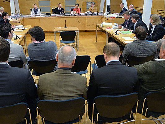 Die Verhandlung am Landesgericht Salzburg. Die Verhandlung am Landesgericht Salzburg.