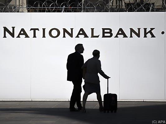 Der Nationalbank macht die Aufgabe des Euro-Mindestkurses zu schaffen