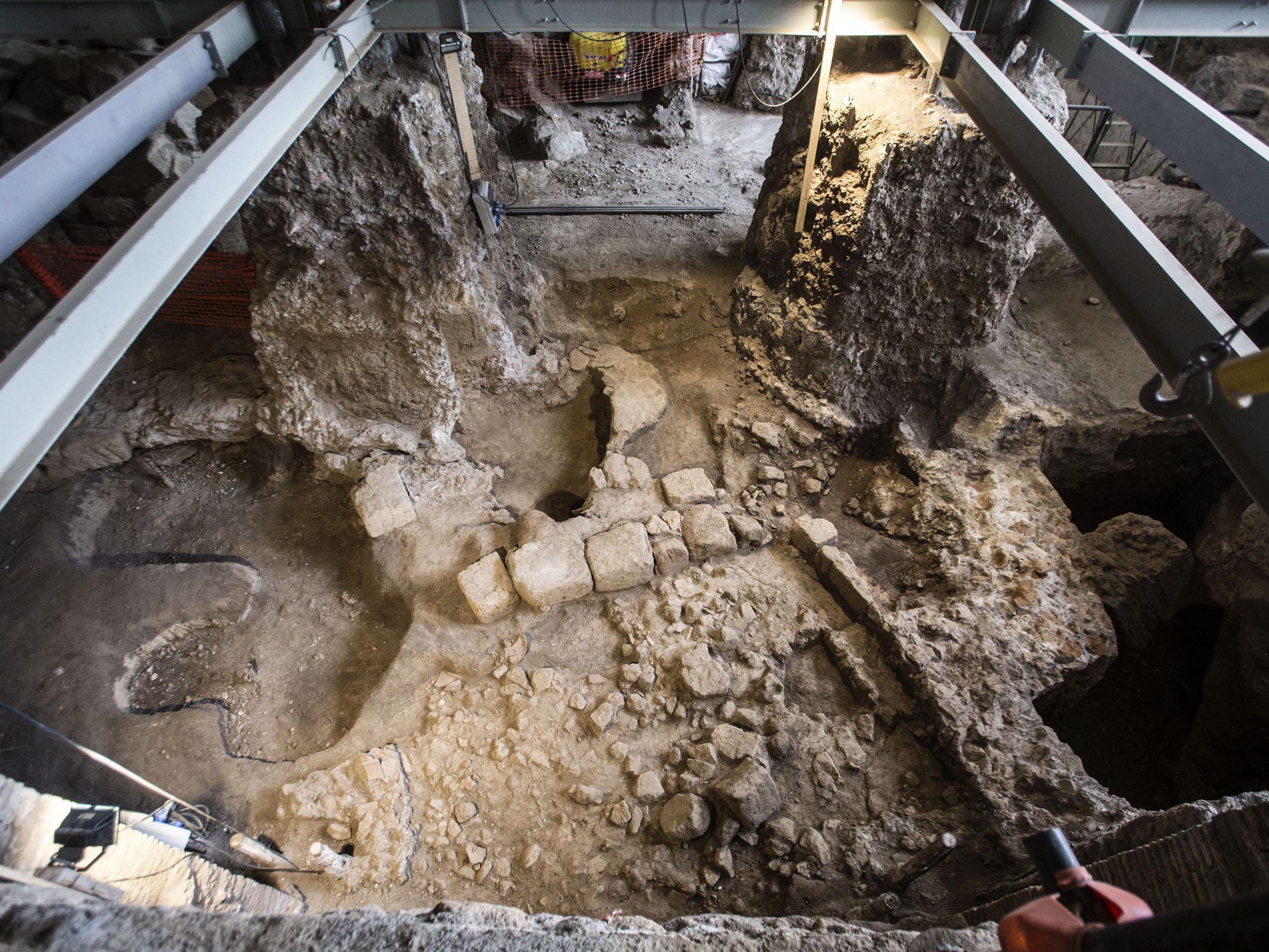 Die Latrinen waren nach einer neuen Studie dafür verantwortlich, dass sich Krankheitserreger weiter verbreiteten. Die Latrinen waren nach einer neuen Studie dafür verantwortlich, dass sich Krankheitserreger weiter verbreiteten.