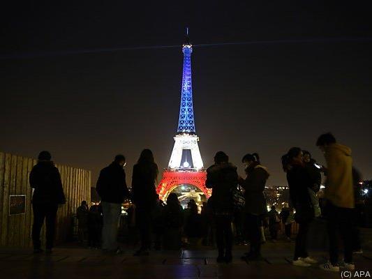 Bei den Terroranschlägen in Paris starben 130 Menschen