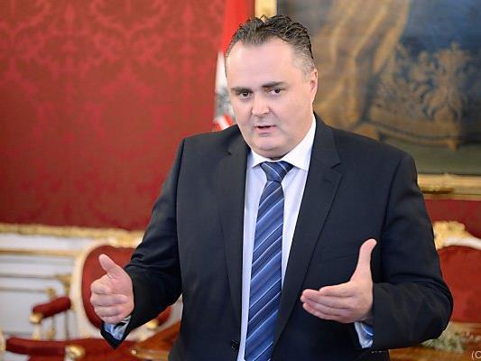 Verteidigungsminister Doskozil: "Ich hänge nicht an der Zahl 37.500"